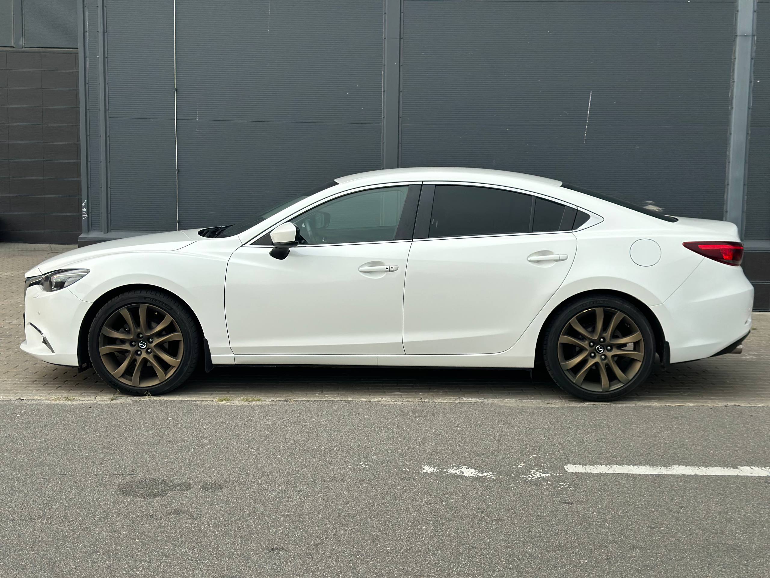 Mazda-11