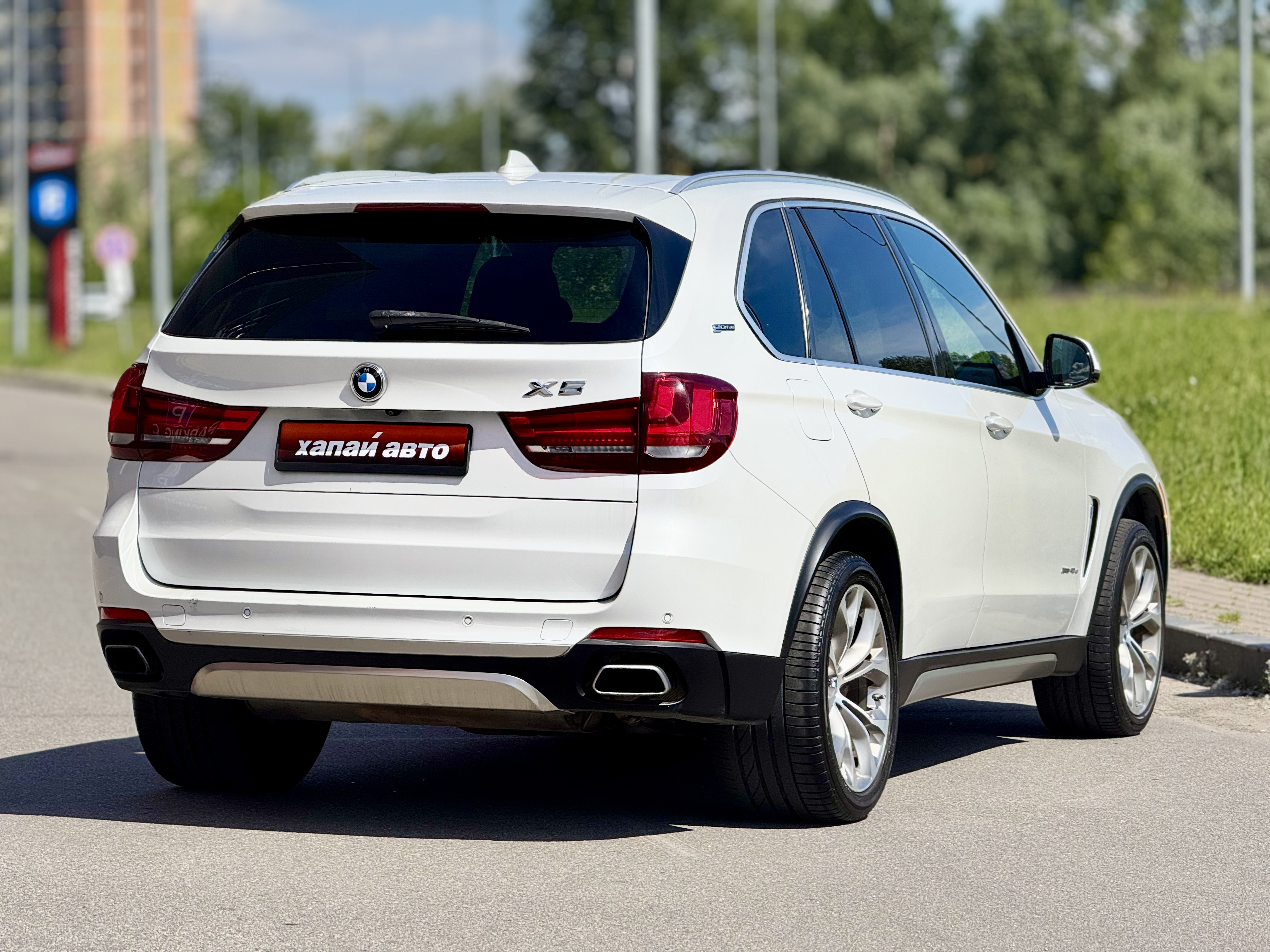 BMW-12