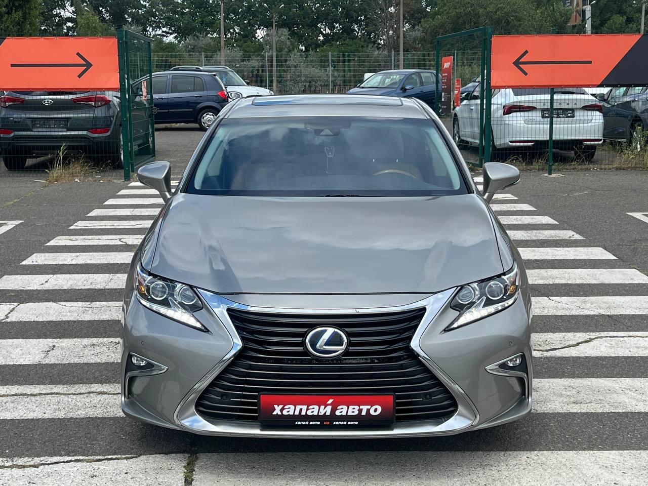 Lexus-1