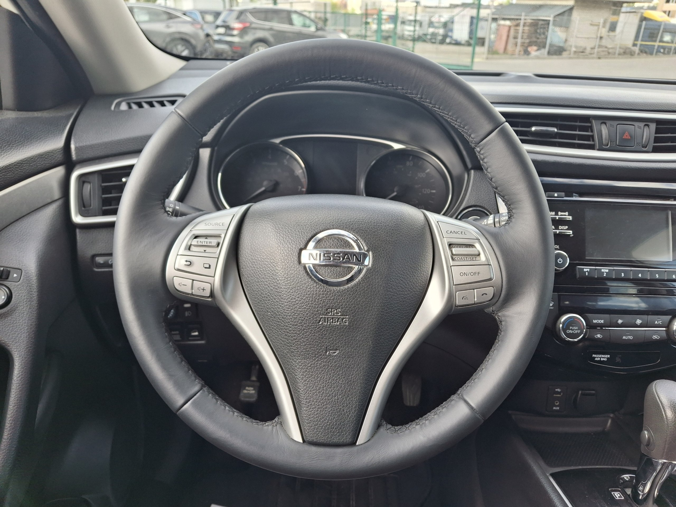 Nissan-0