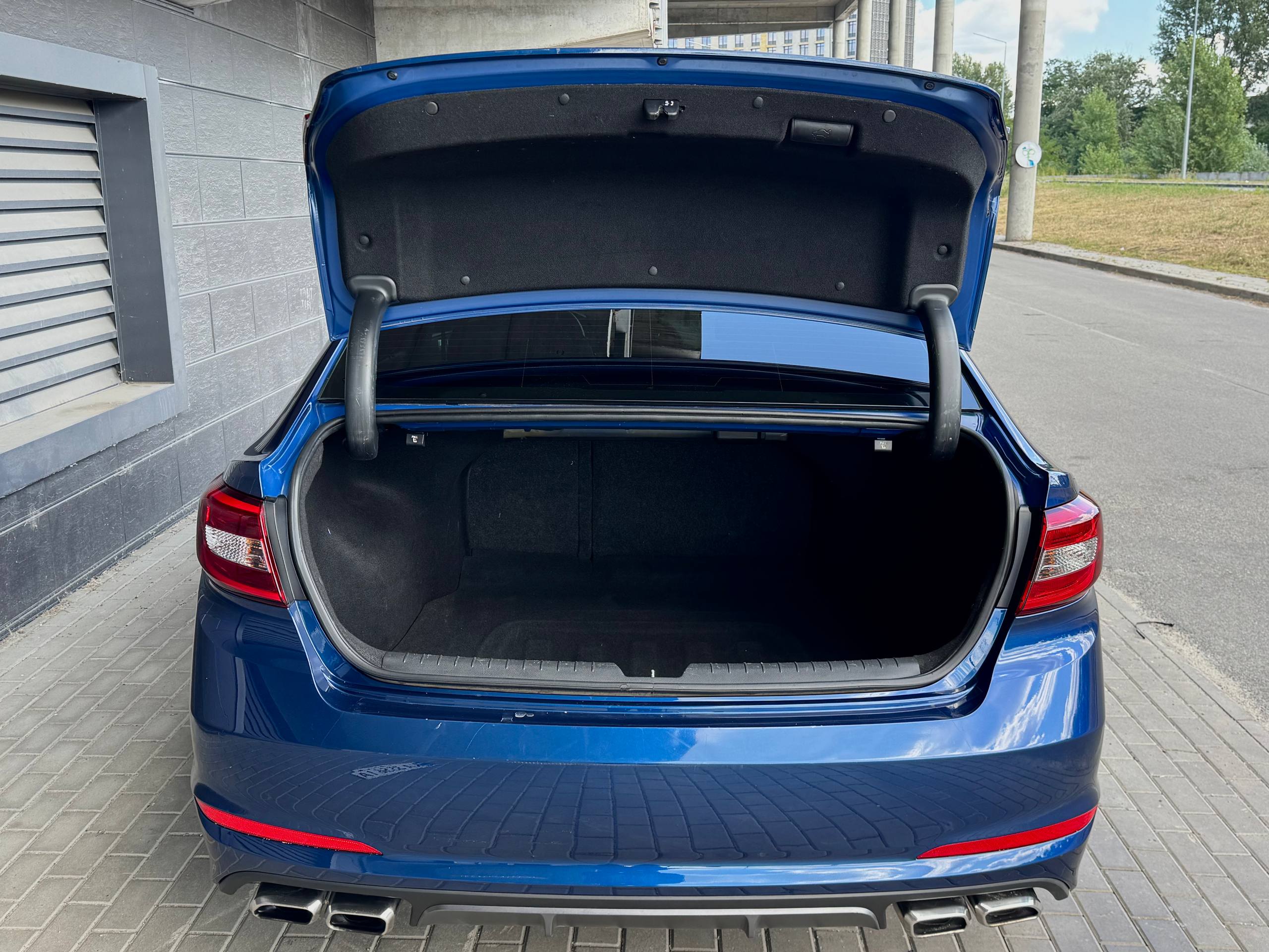 Hyundai-0