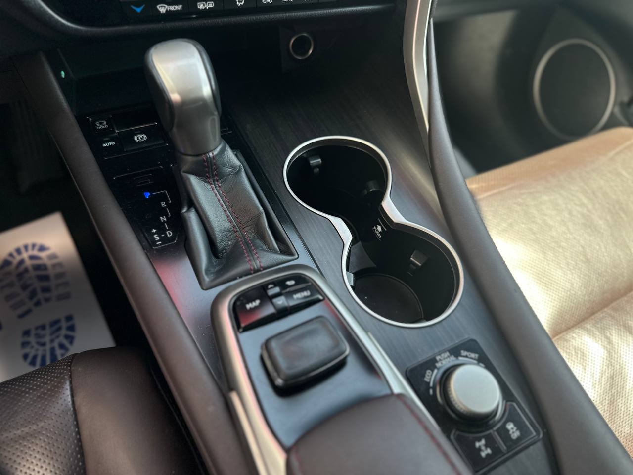 Lexus-15