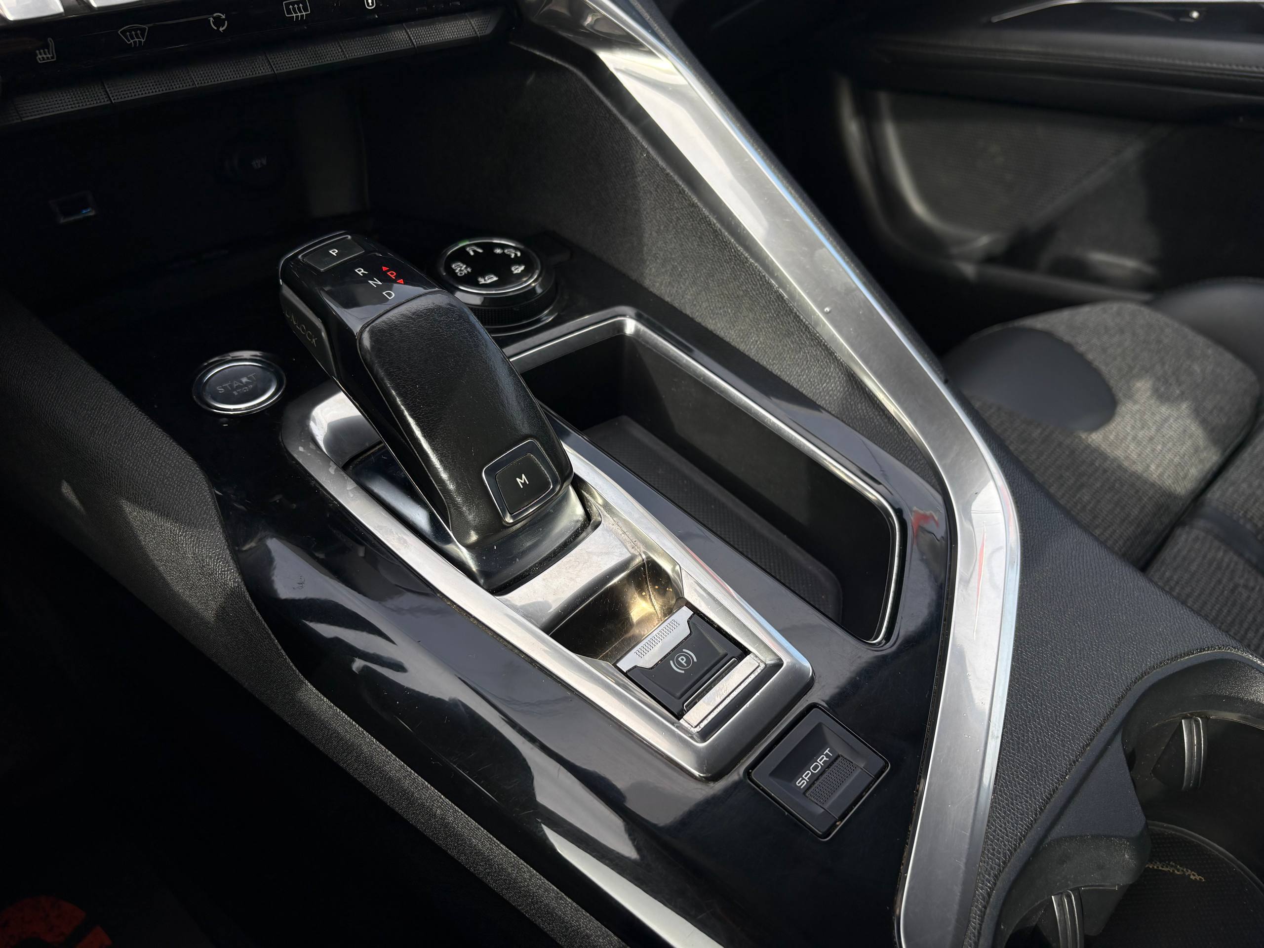 Peugeot-5