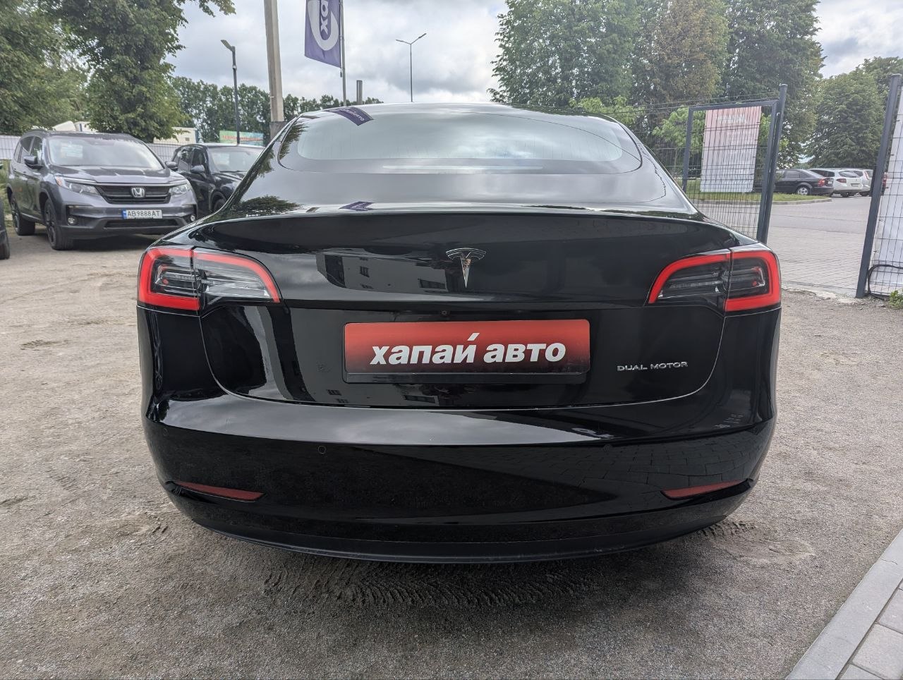 Tesla-10