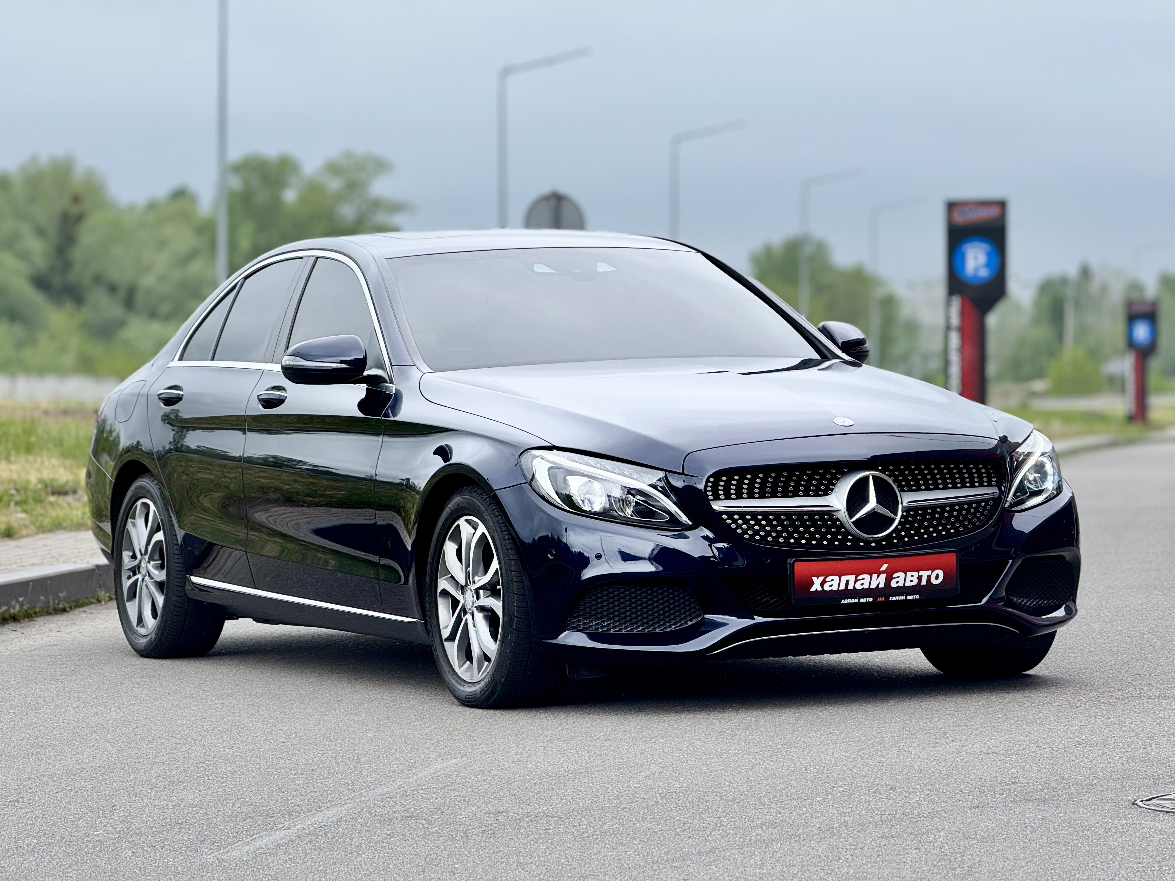 Mercedes-Benz-15