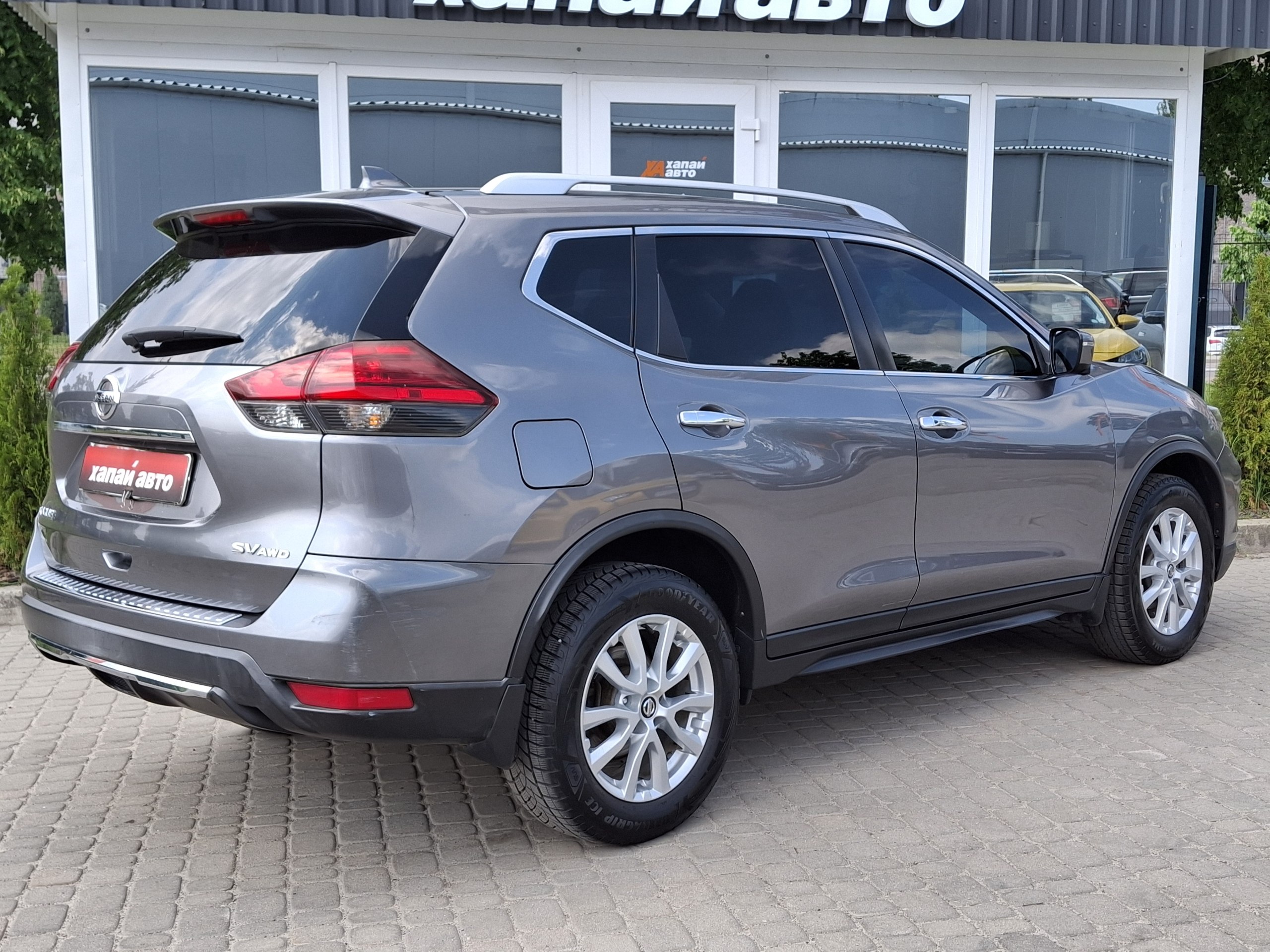 Nissan-10