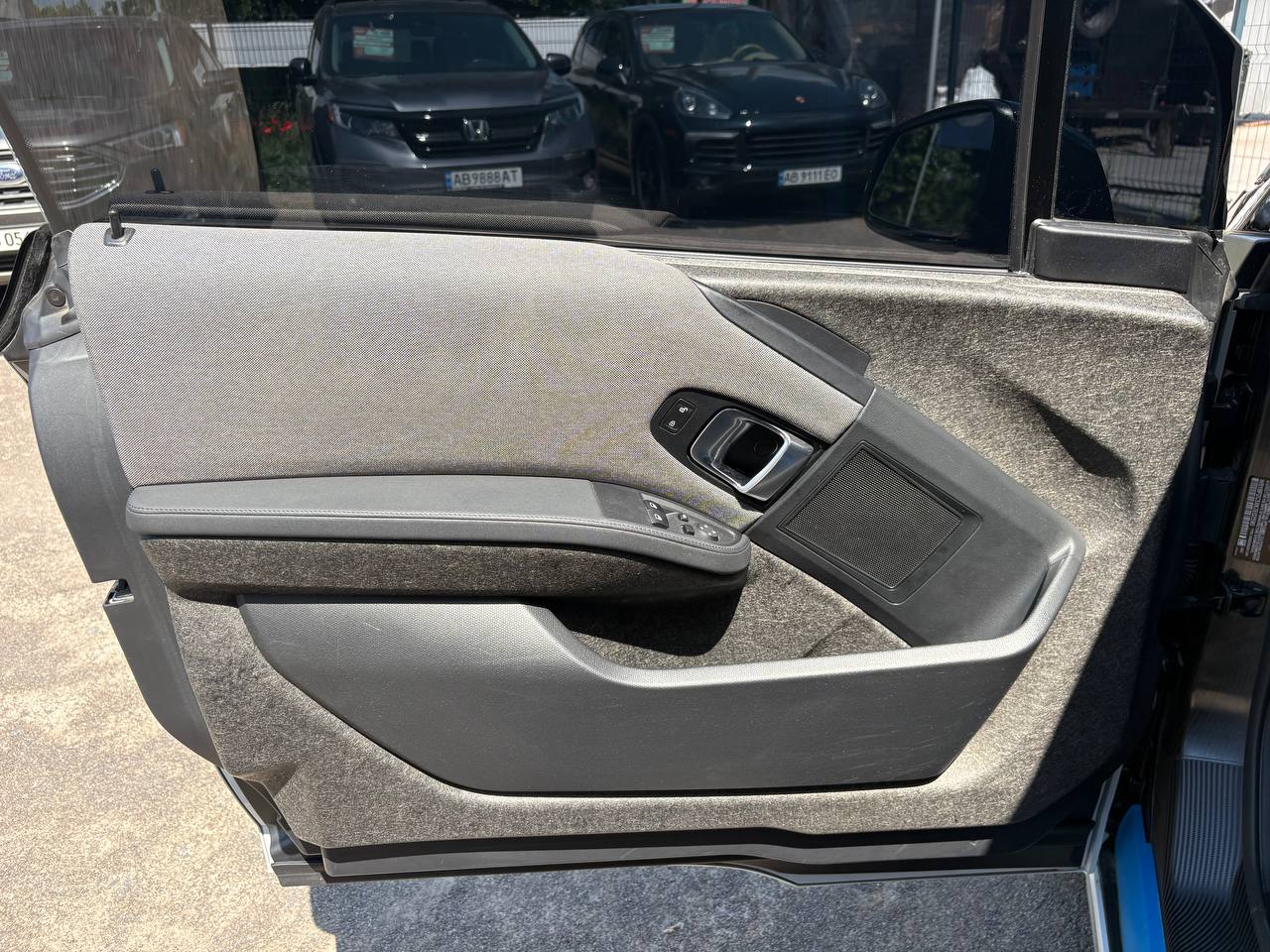 BMW-0