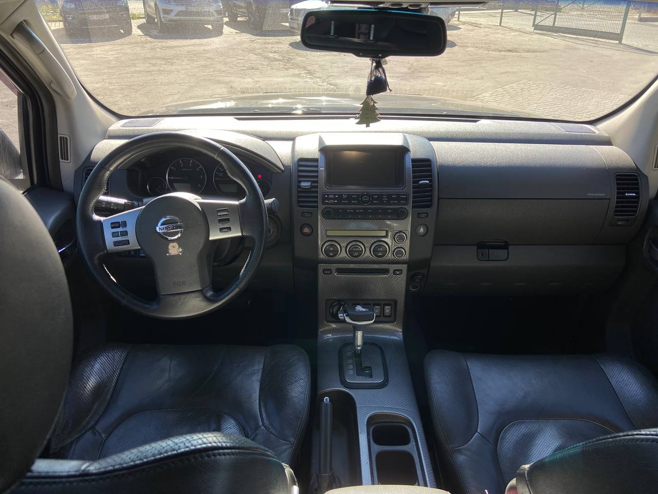 Nissan-23