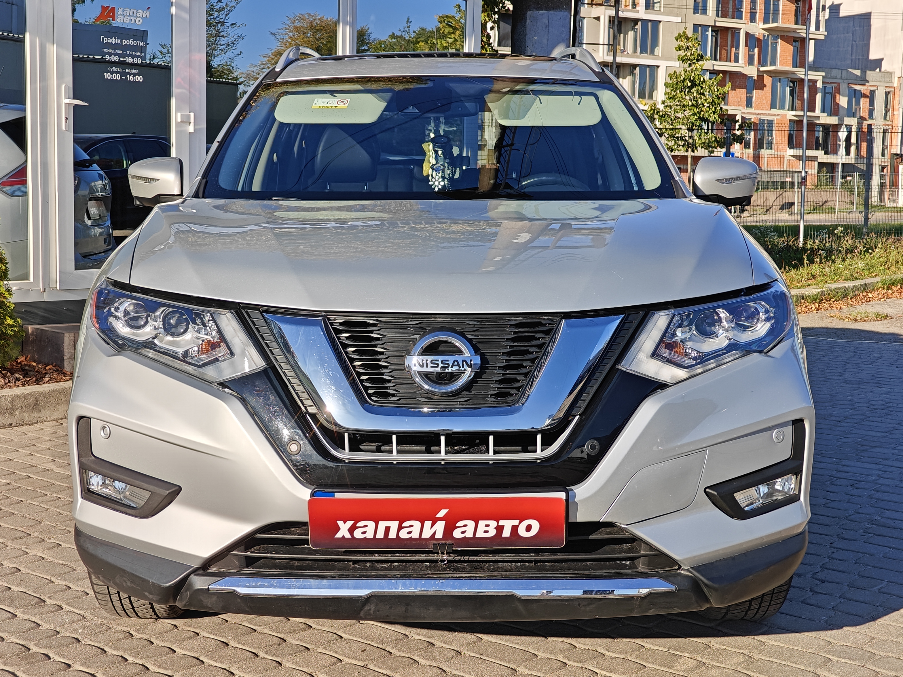 Nissan-1