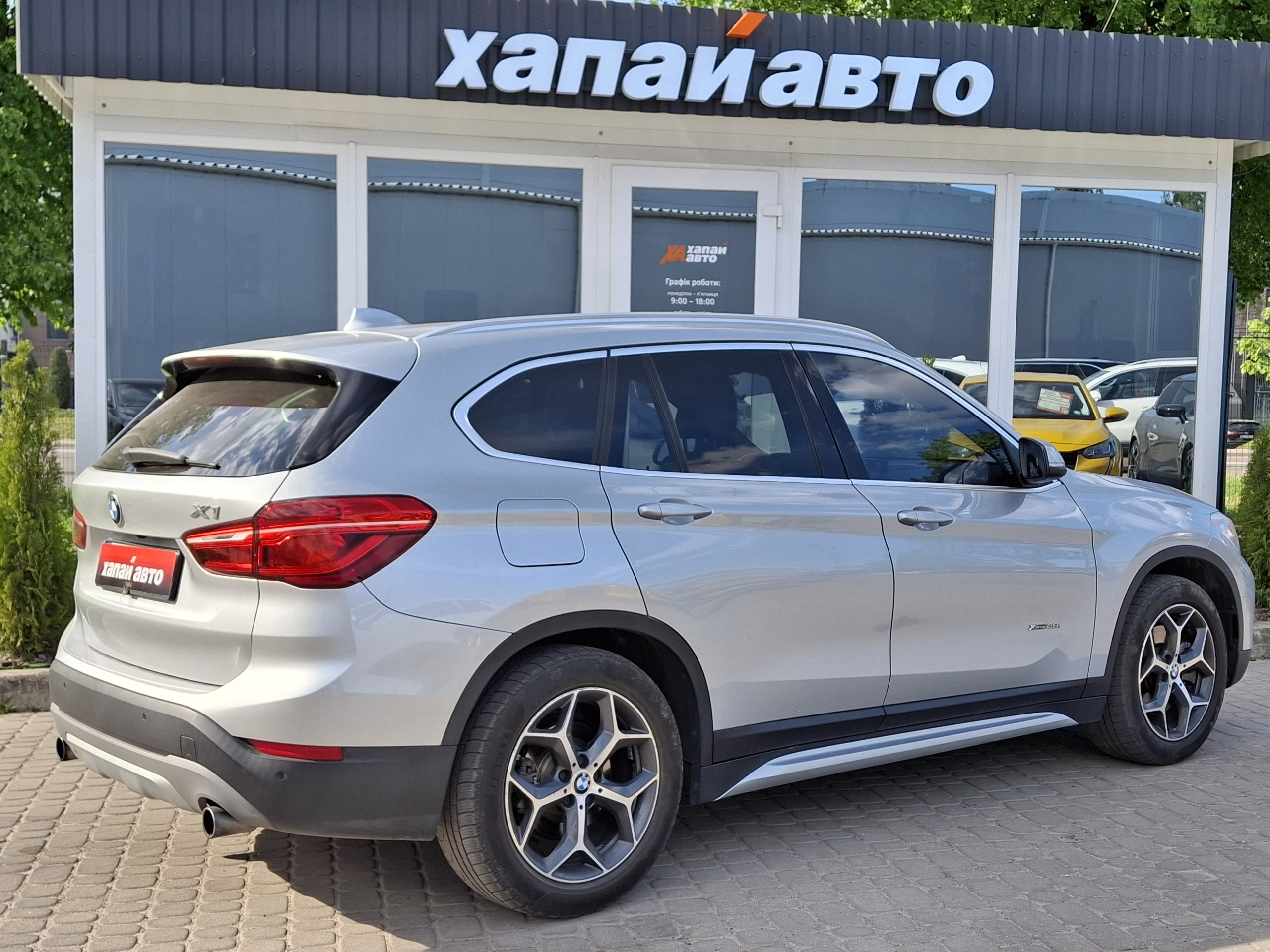 BMW-4