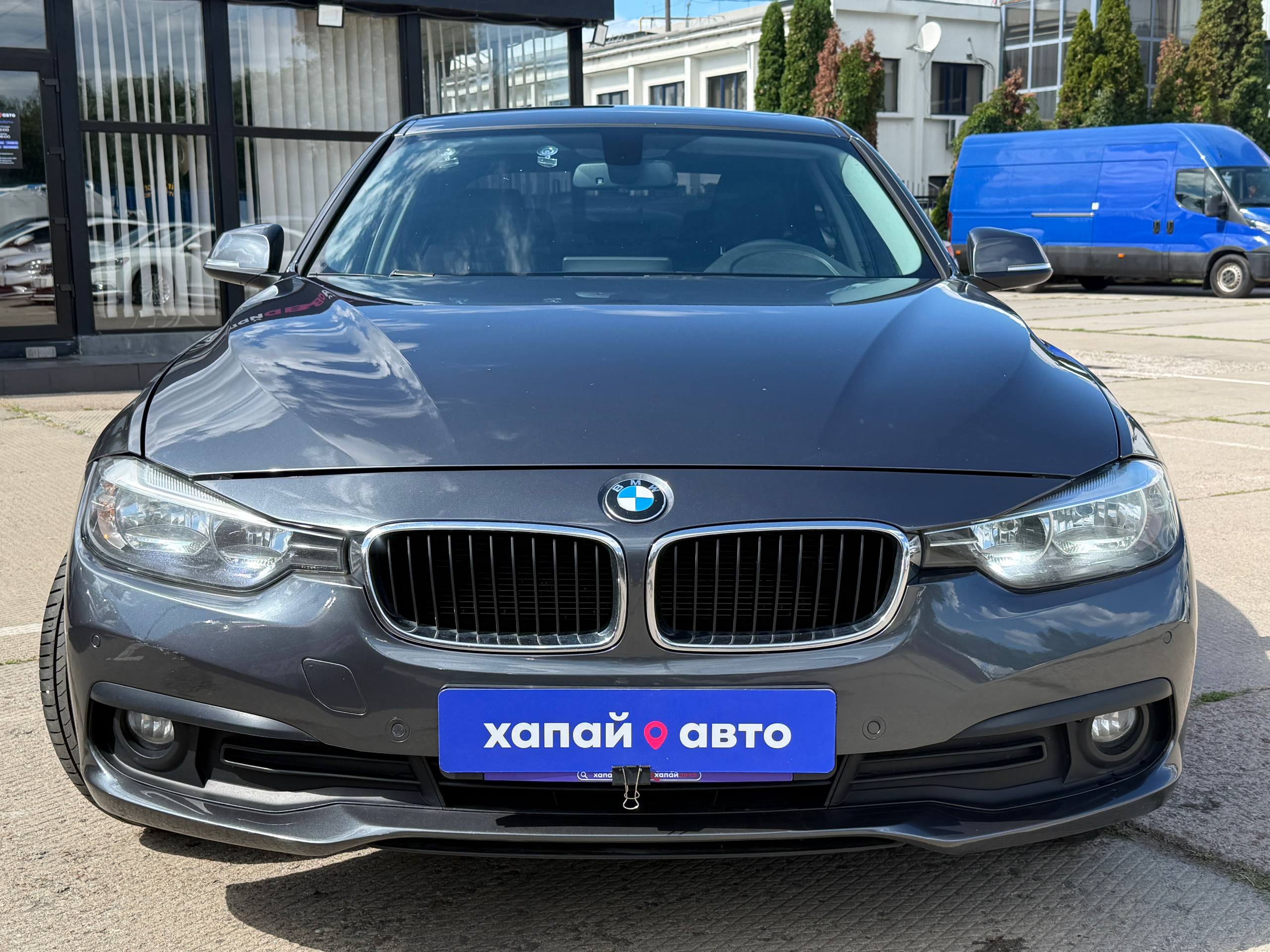 BMW-30