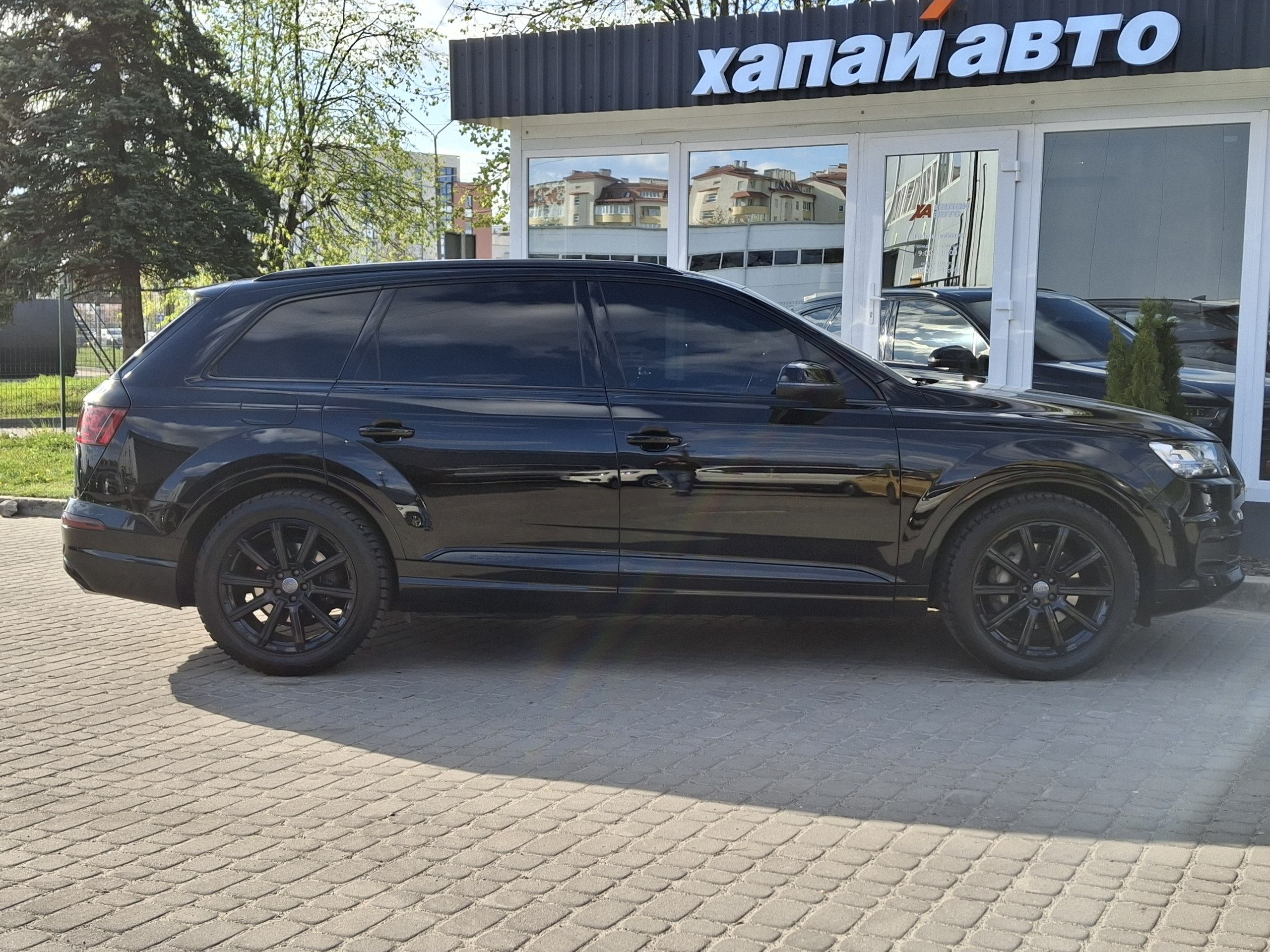Audi-7