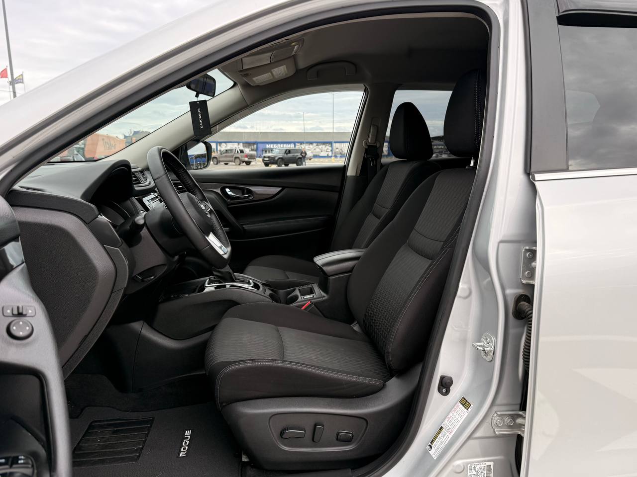 Nissan-9
