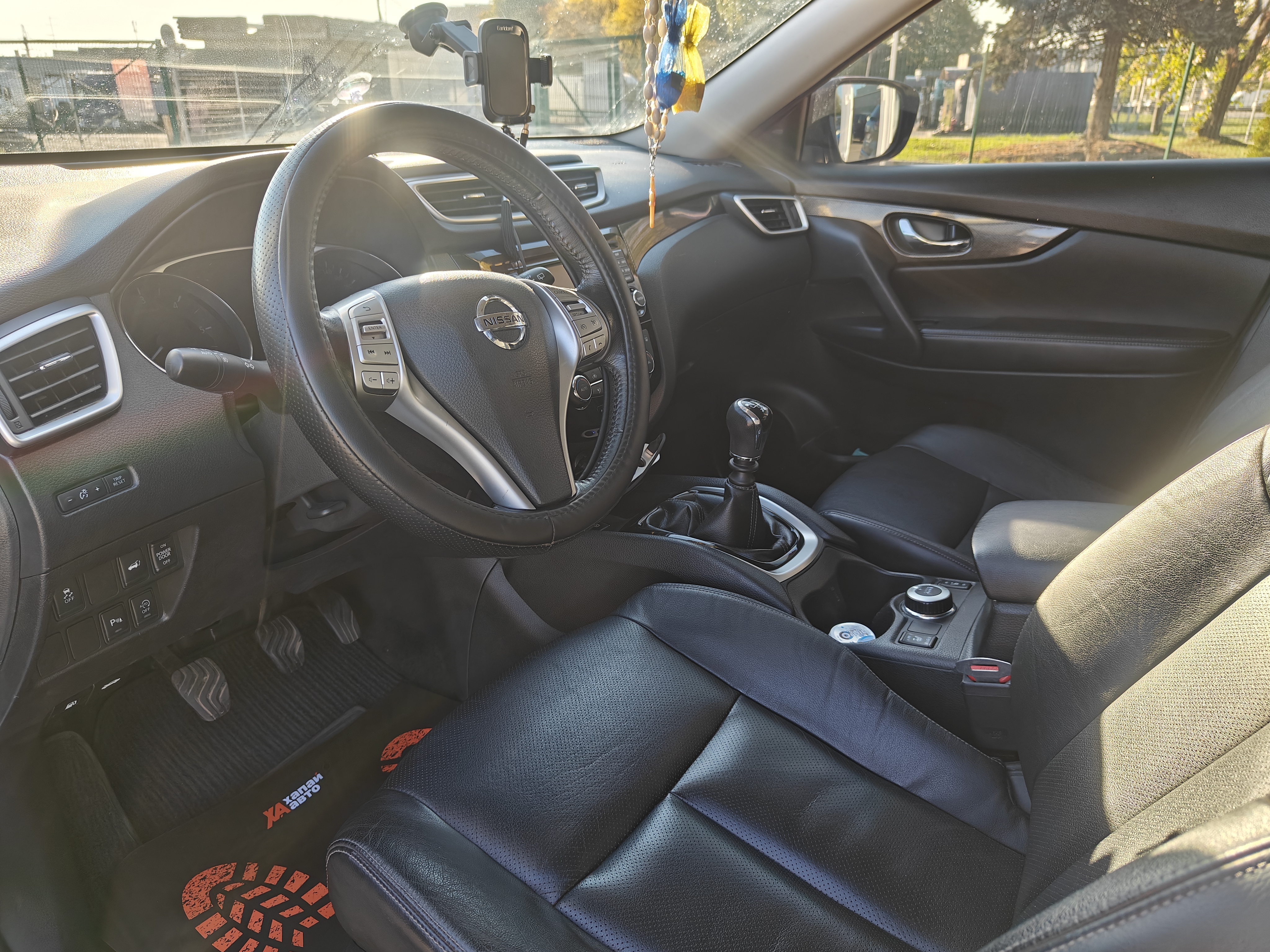 Nissan-6