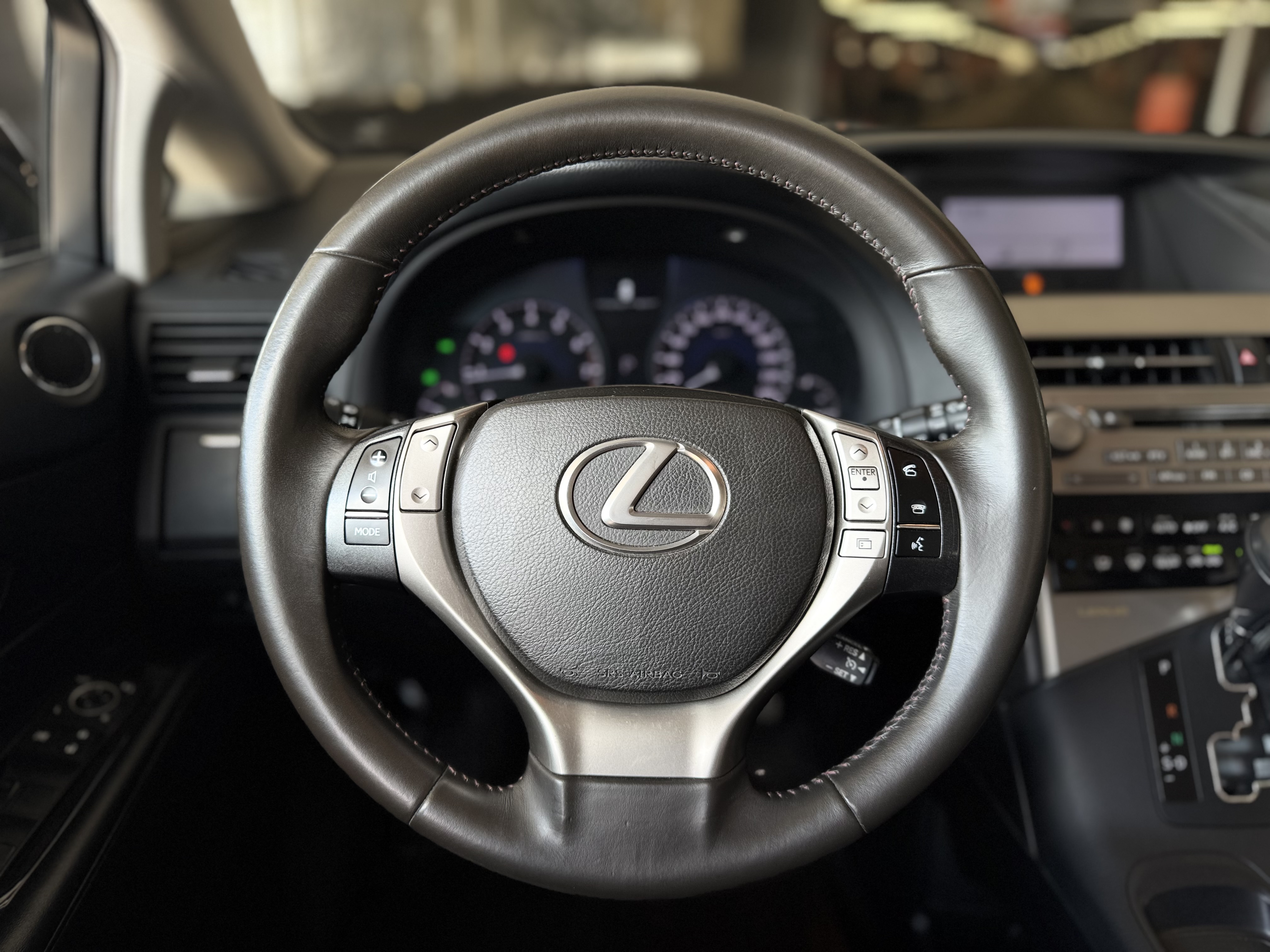 Lexus-12