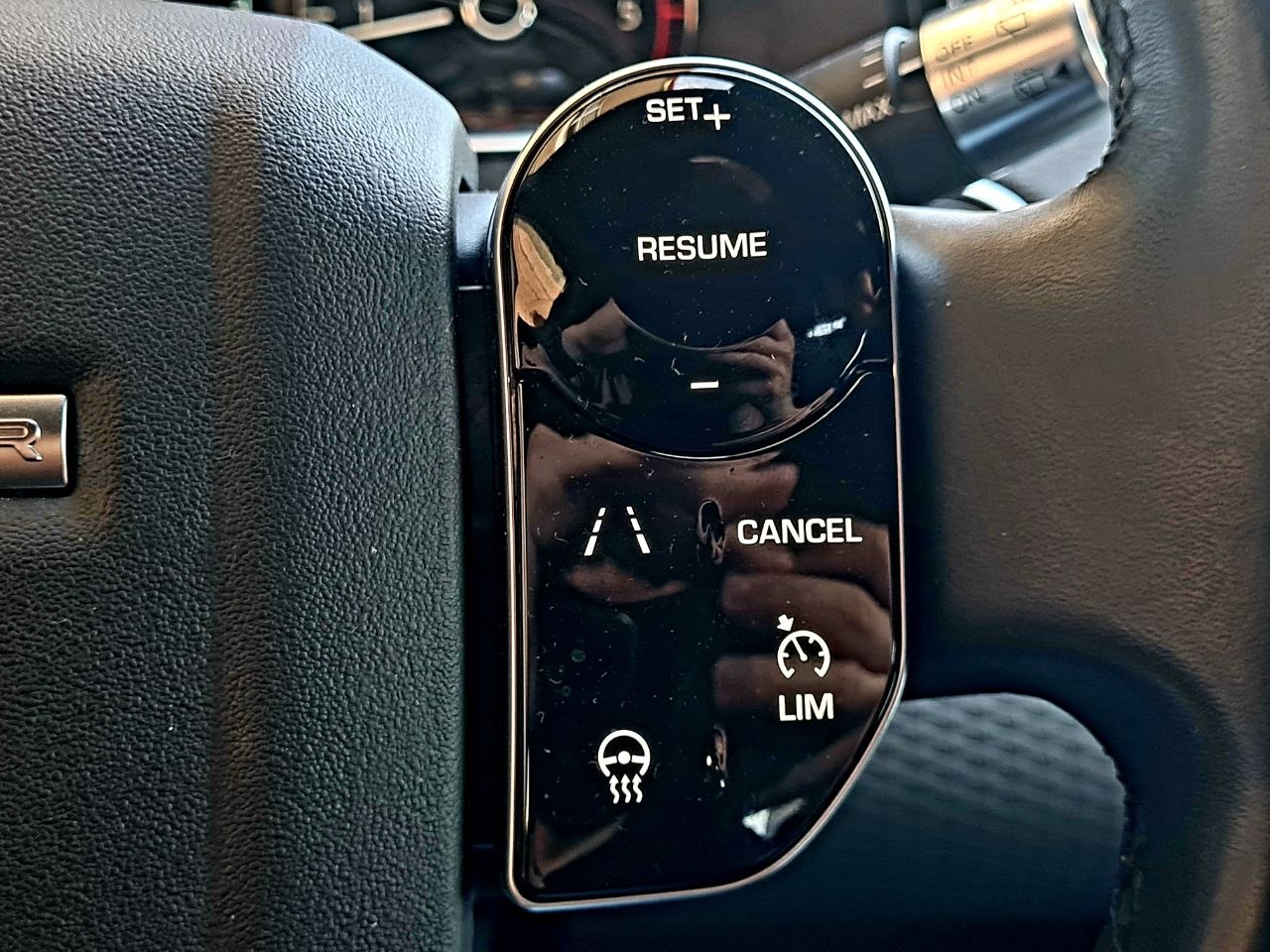 Land Rover-0