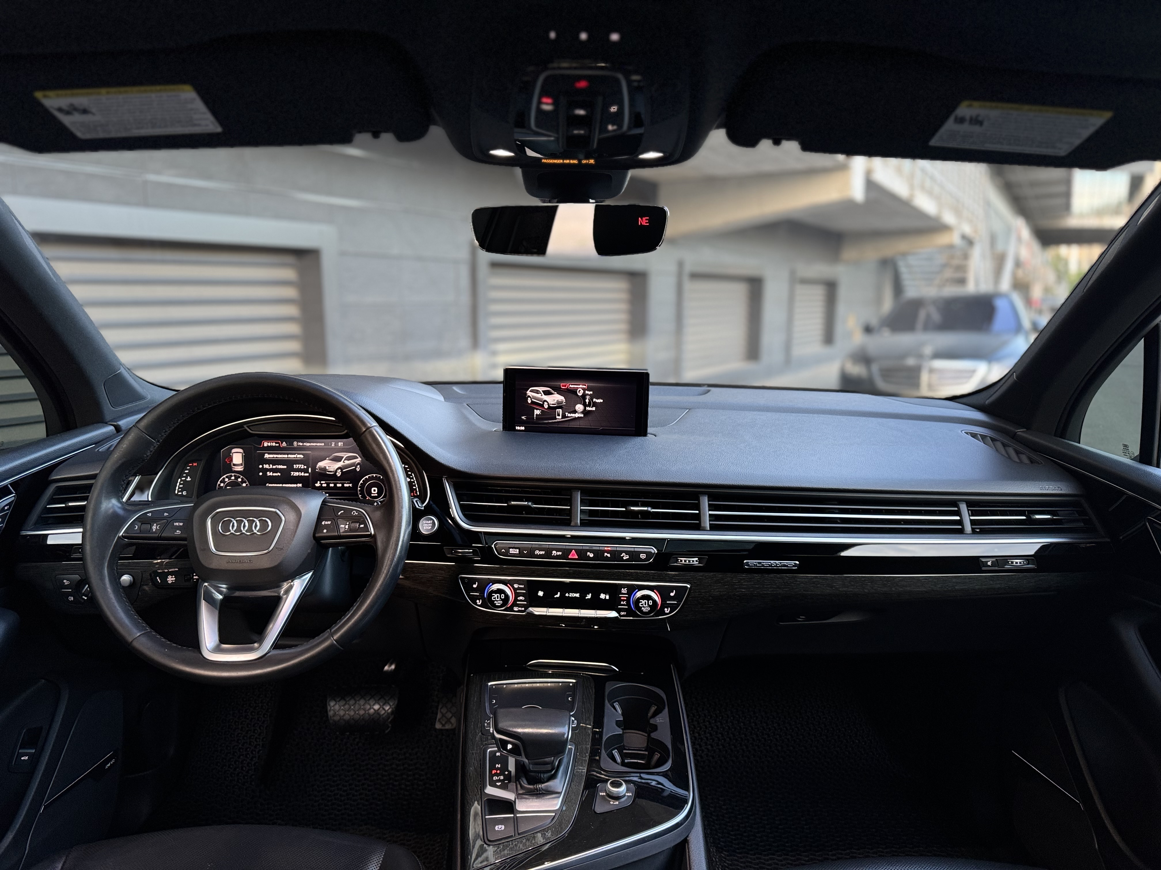 Audi-2