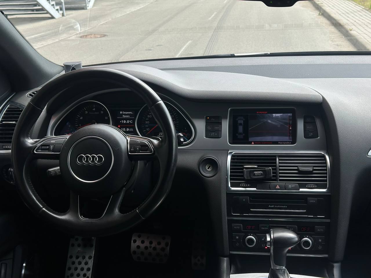 Audi-8