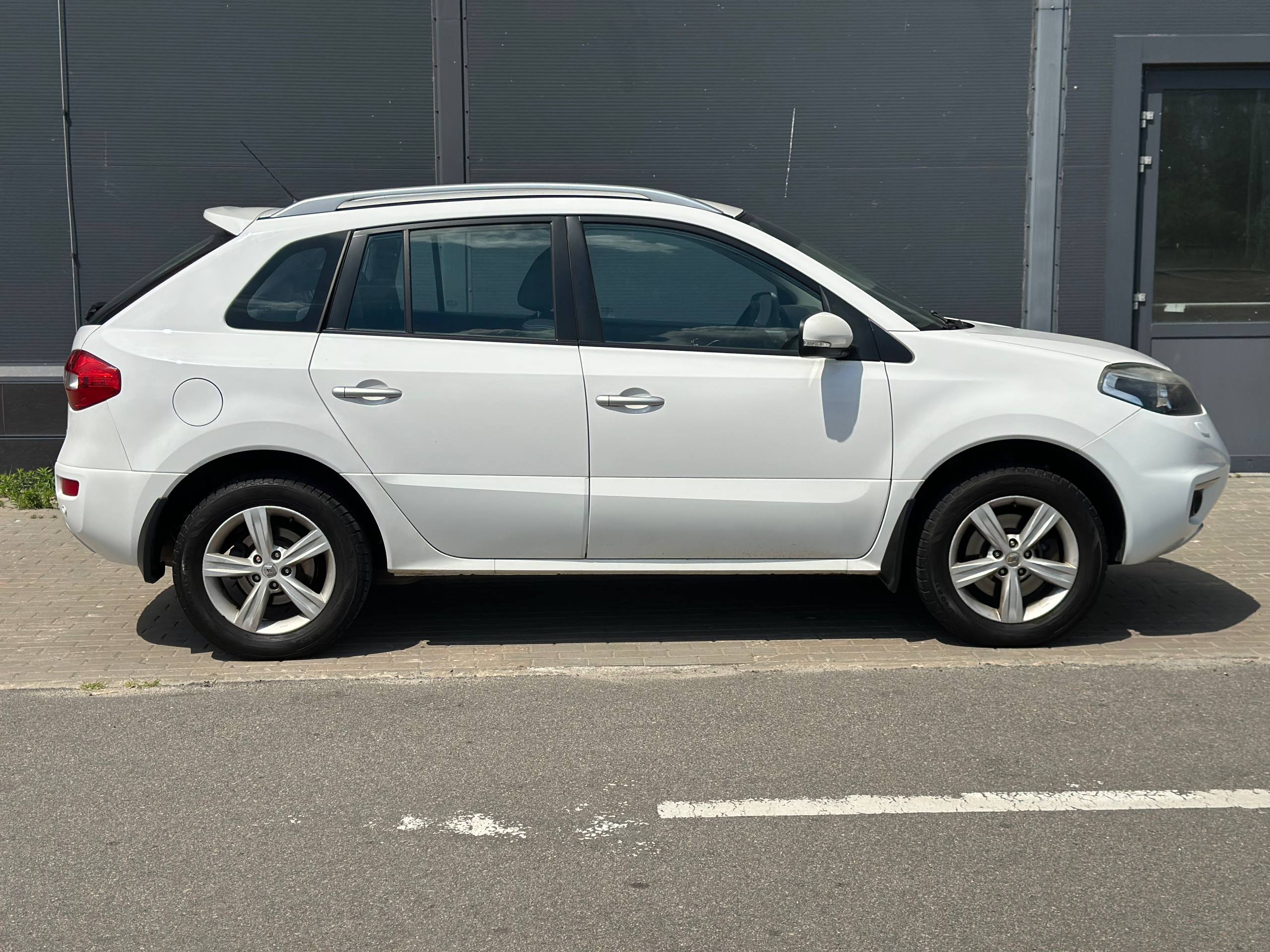 Renault-9