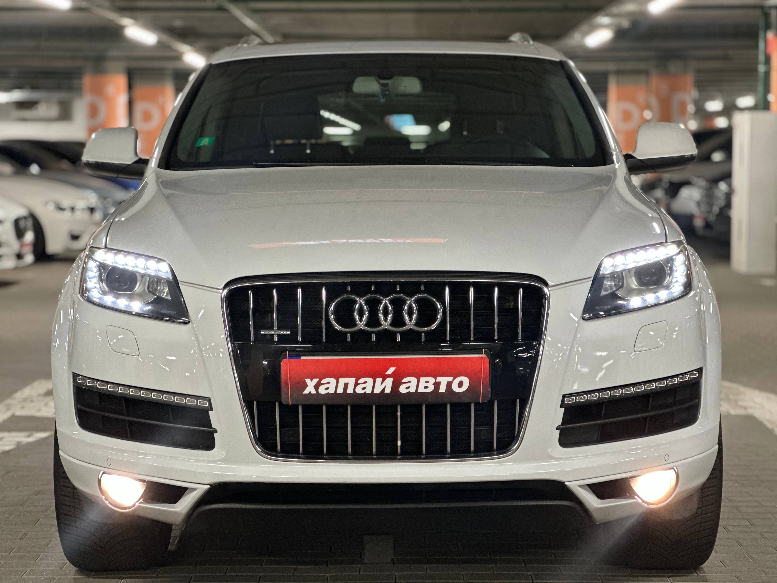 Audi-0