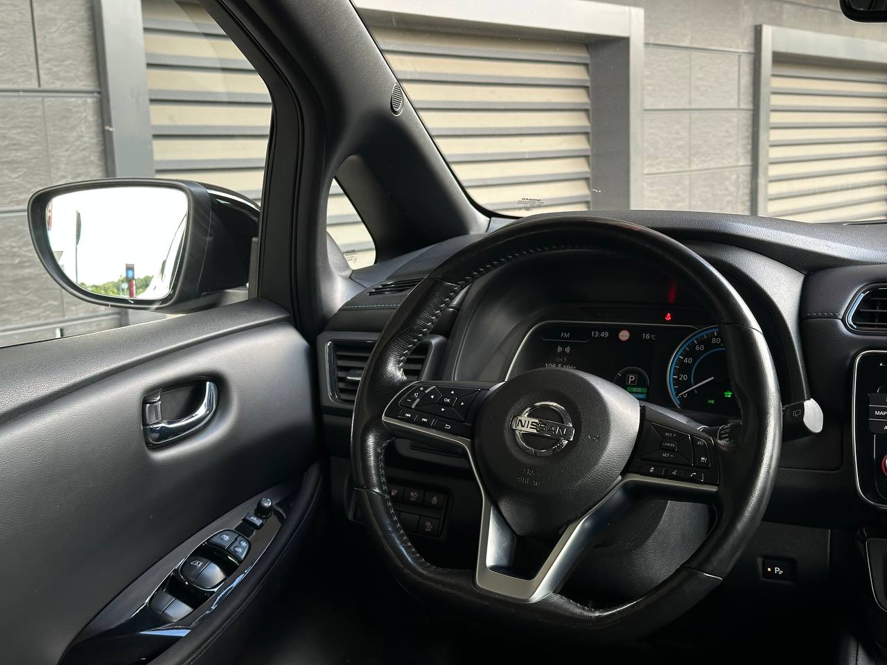 Nissan-2