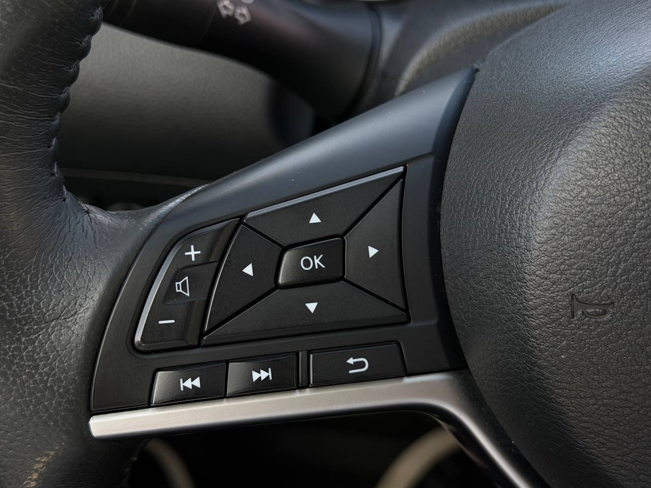 Nissan-15
