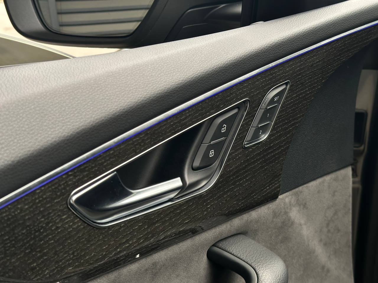 Audi-8