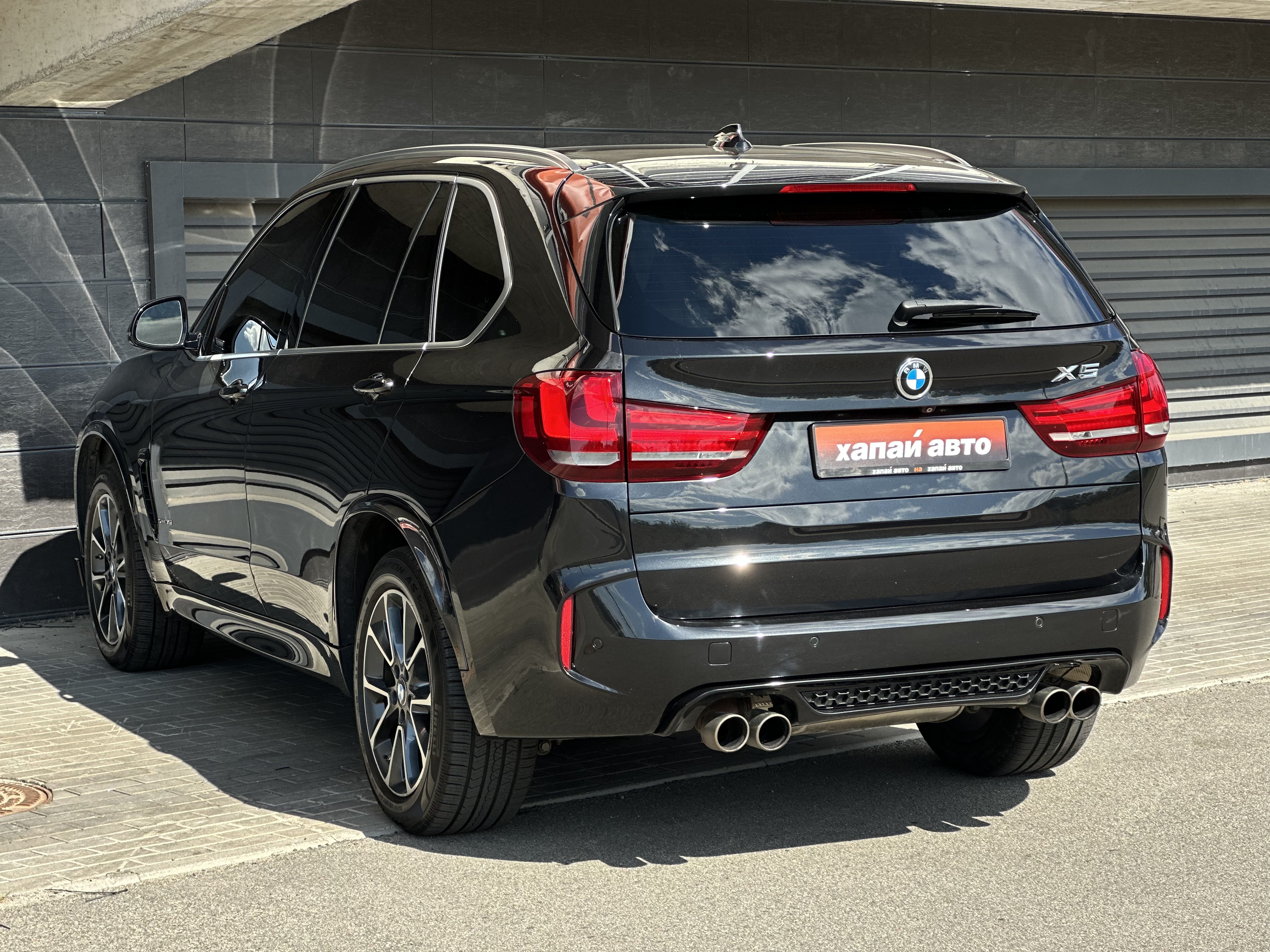 BMW-12