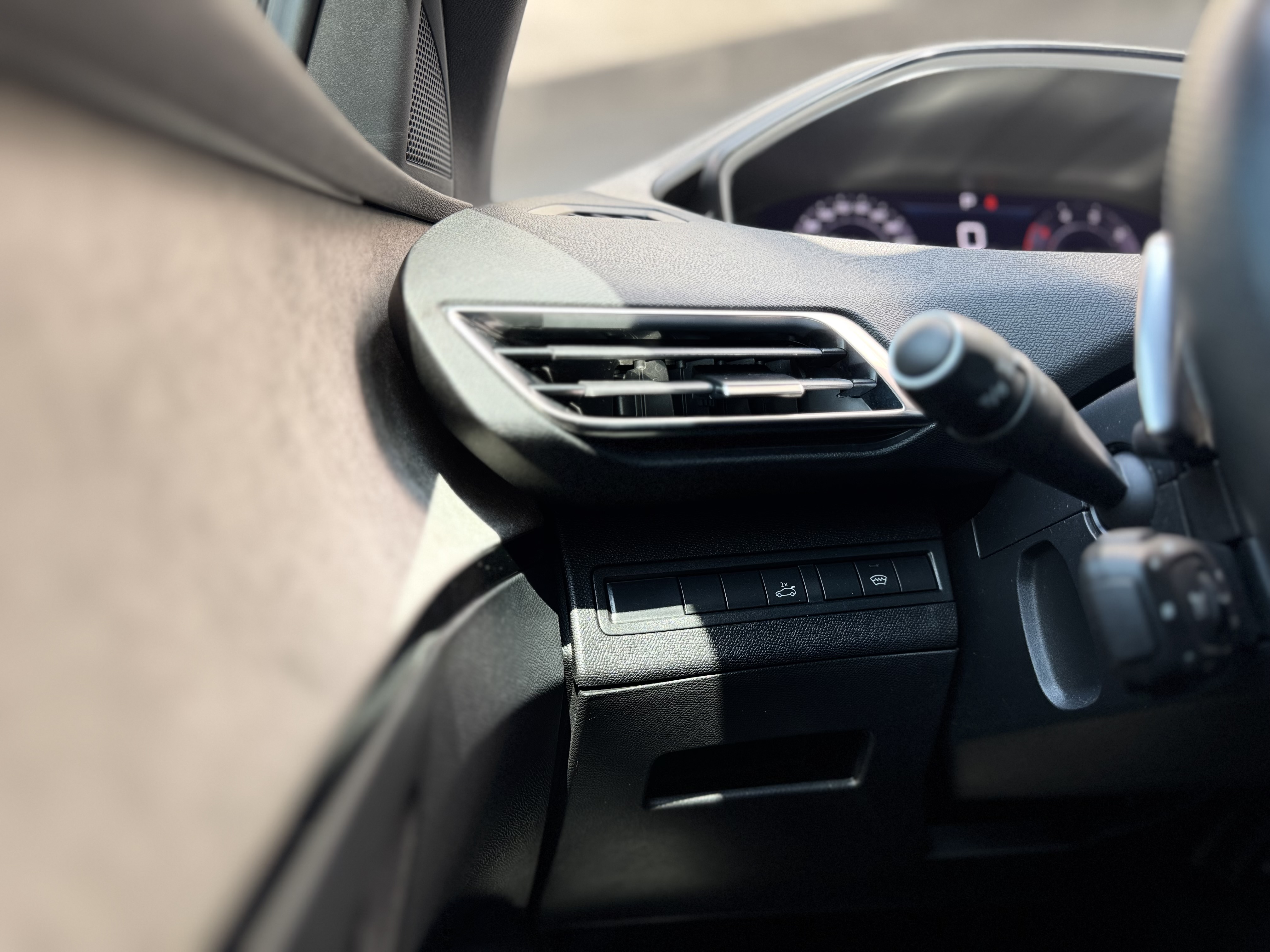 Peugeot-6