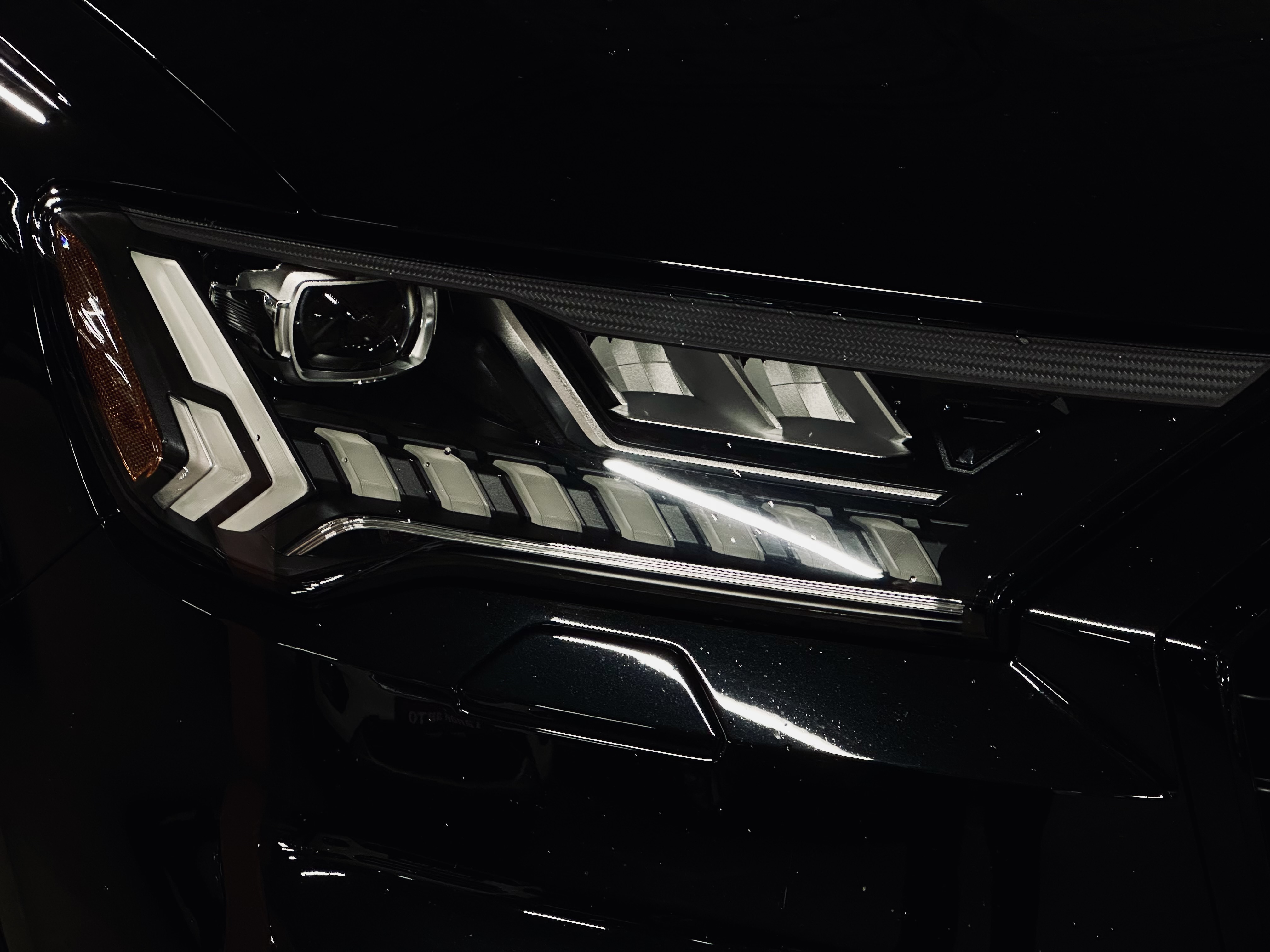 Audi-8