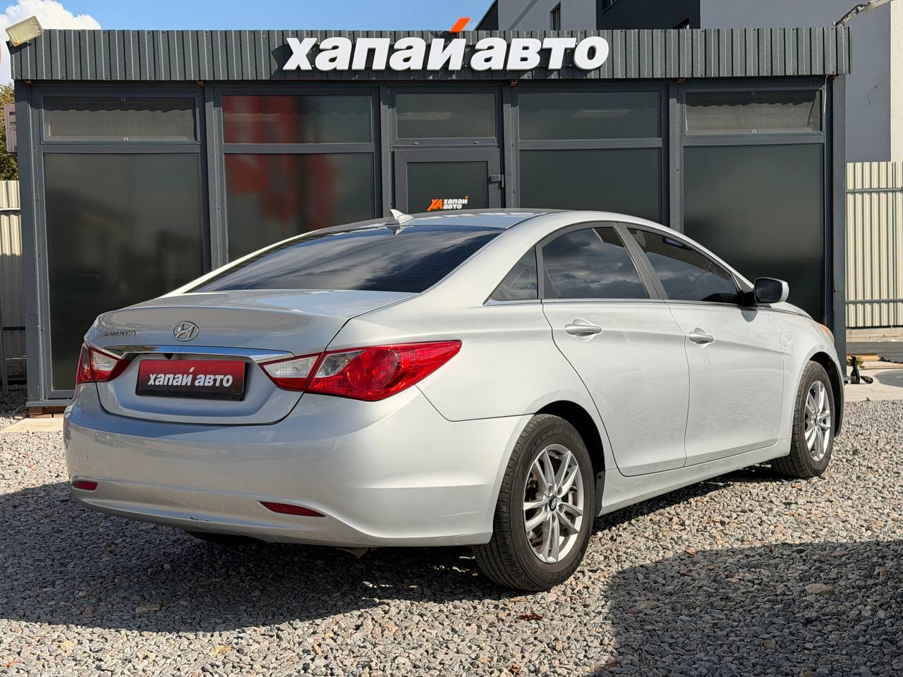 Hyundai-8