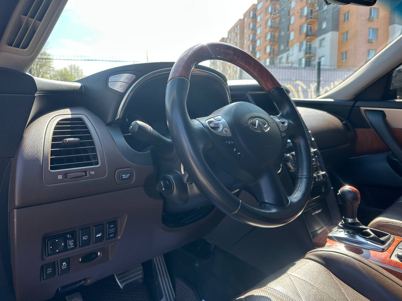 Infiniti-13