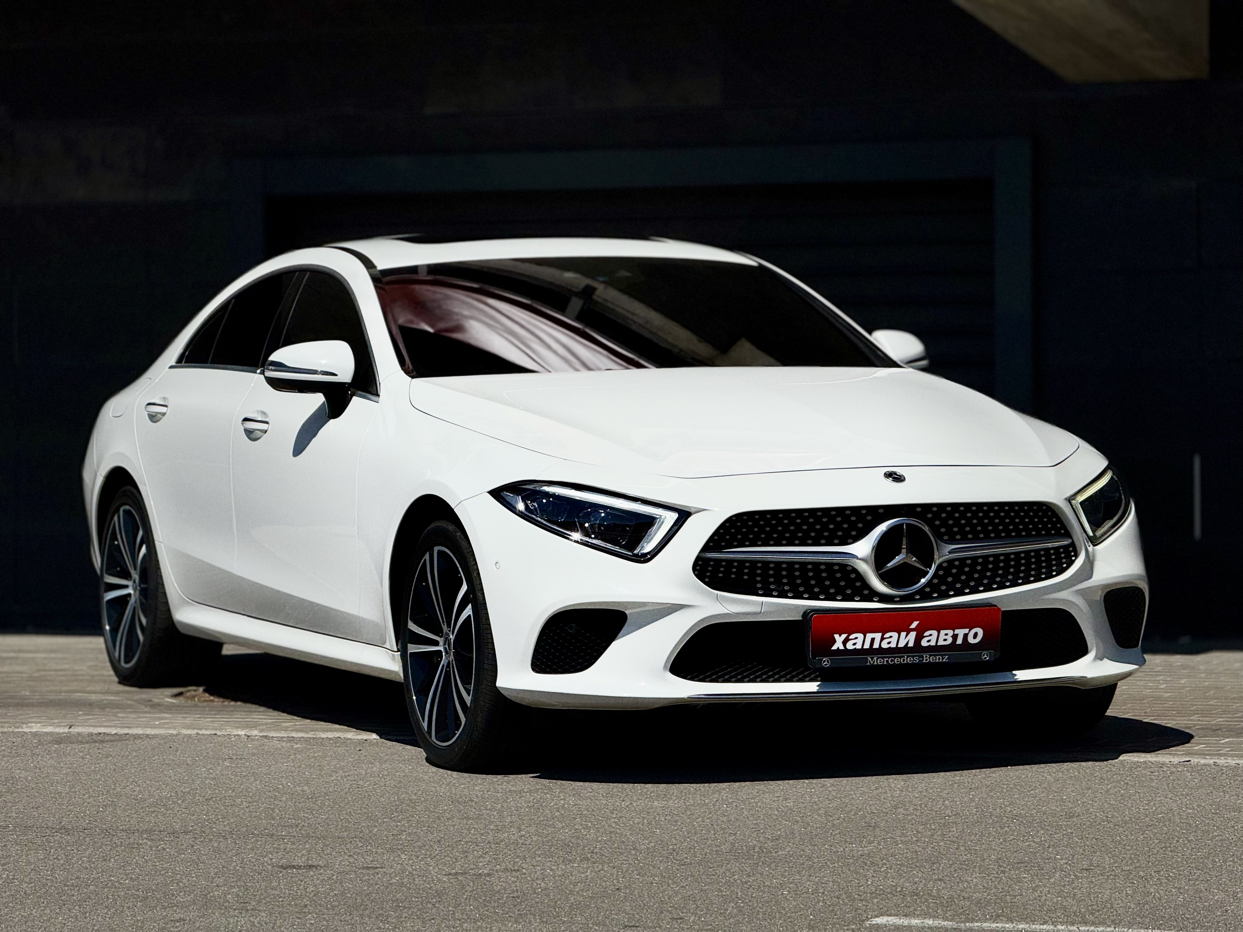 Mercedes-Benz-17
