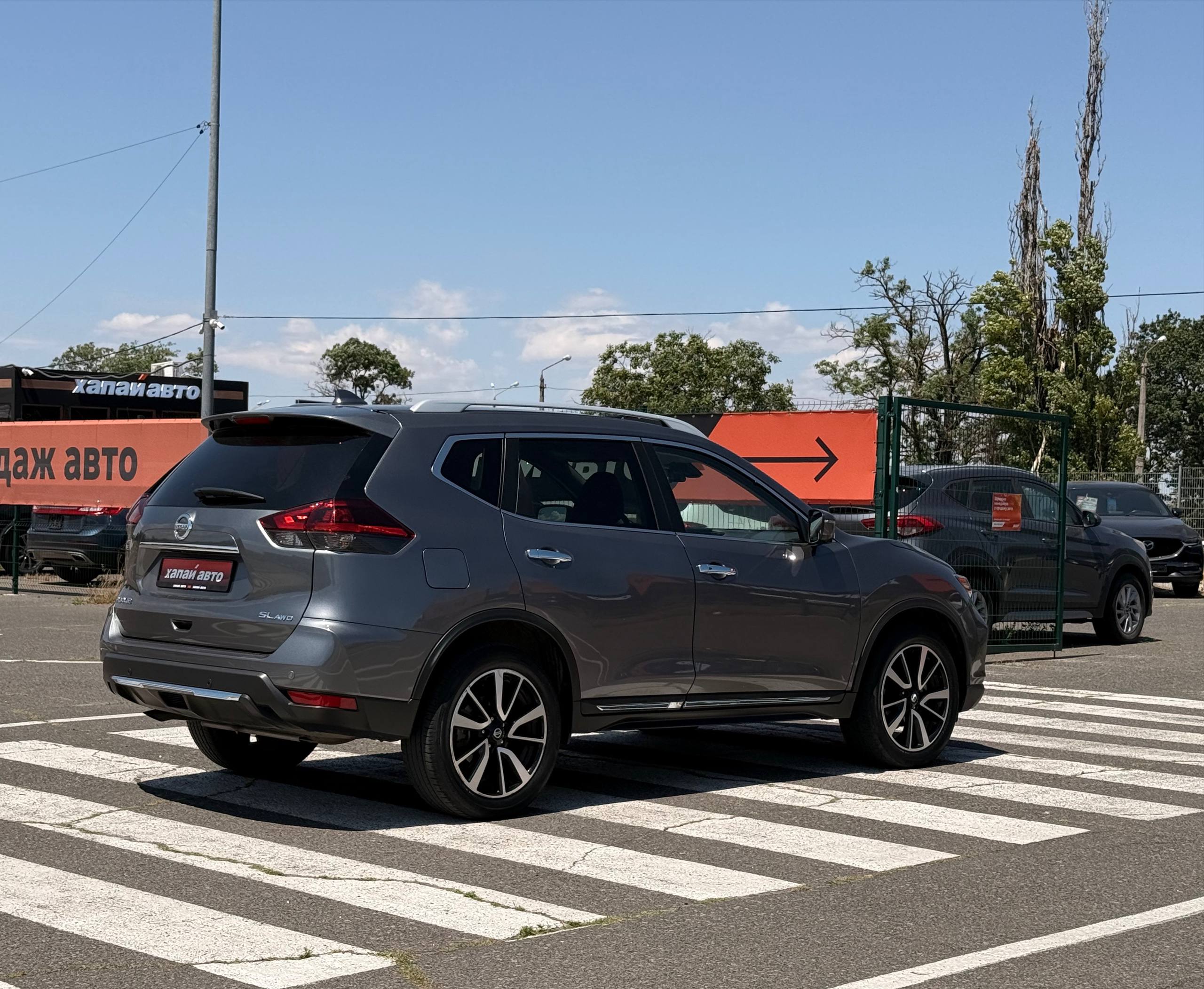 Nissan-15