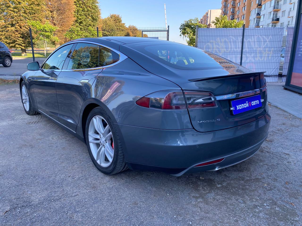 Tesla Model S 2014