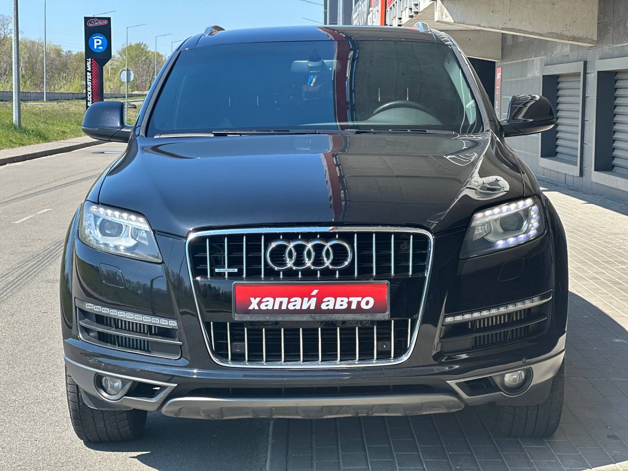 Audi-0