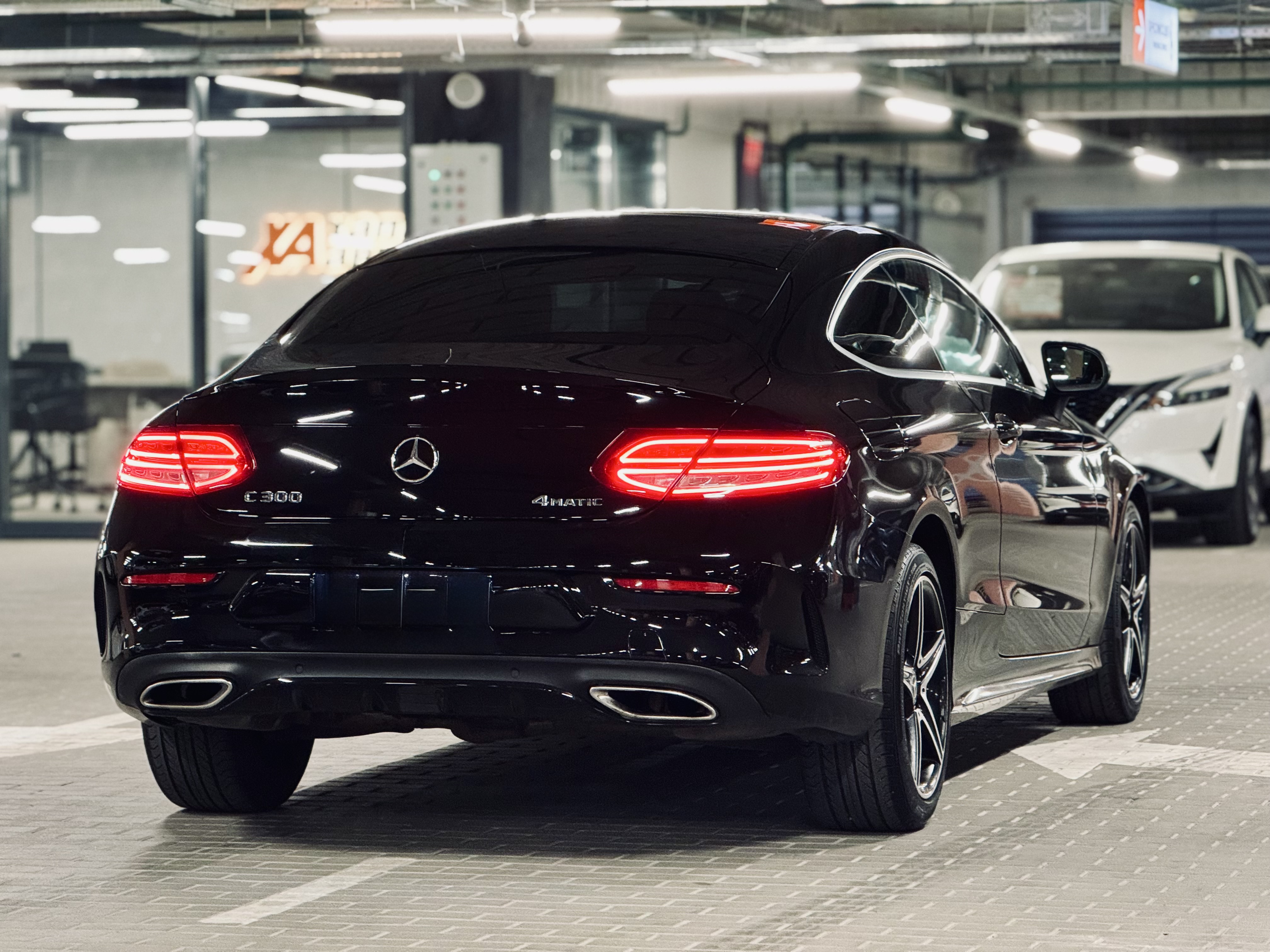Mercedes-Benz-3
