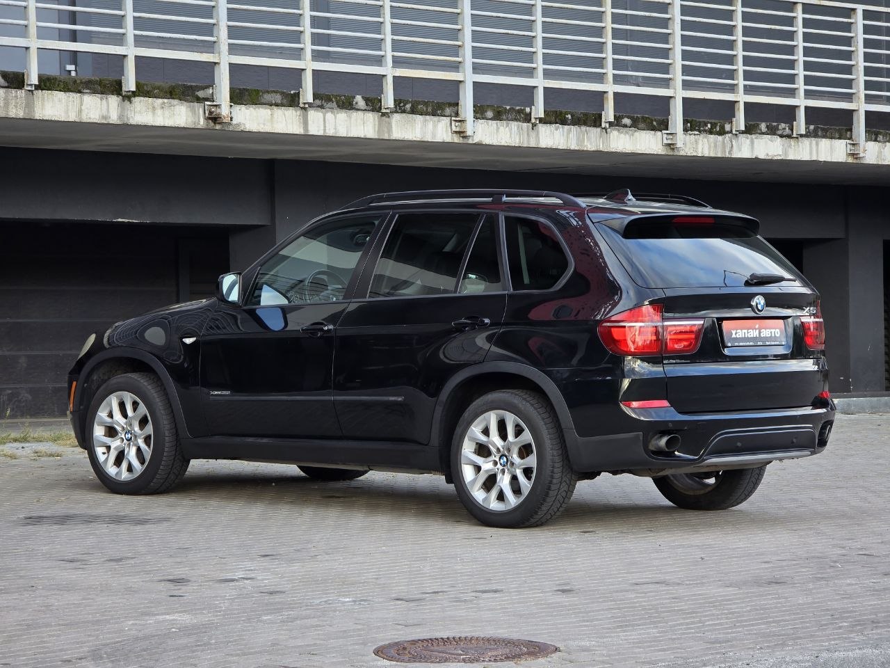 BMW-12