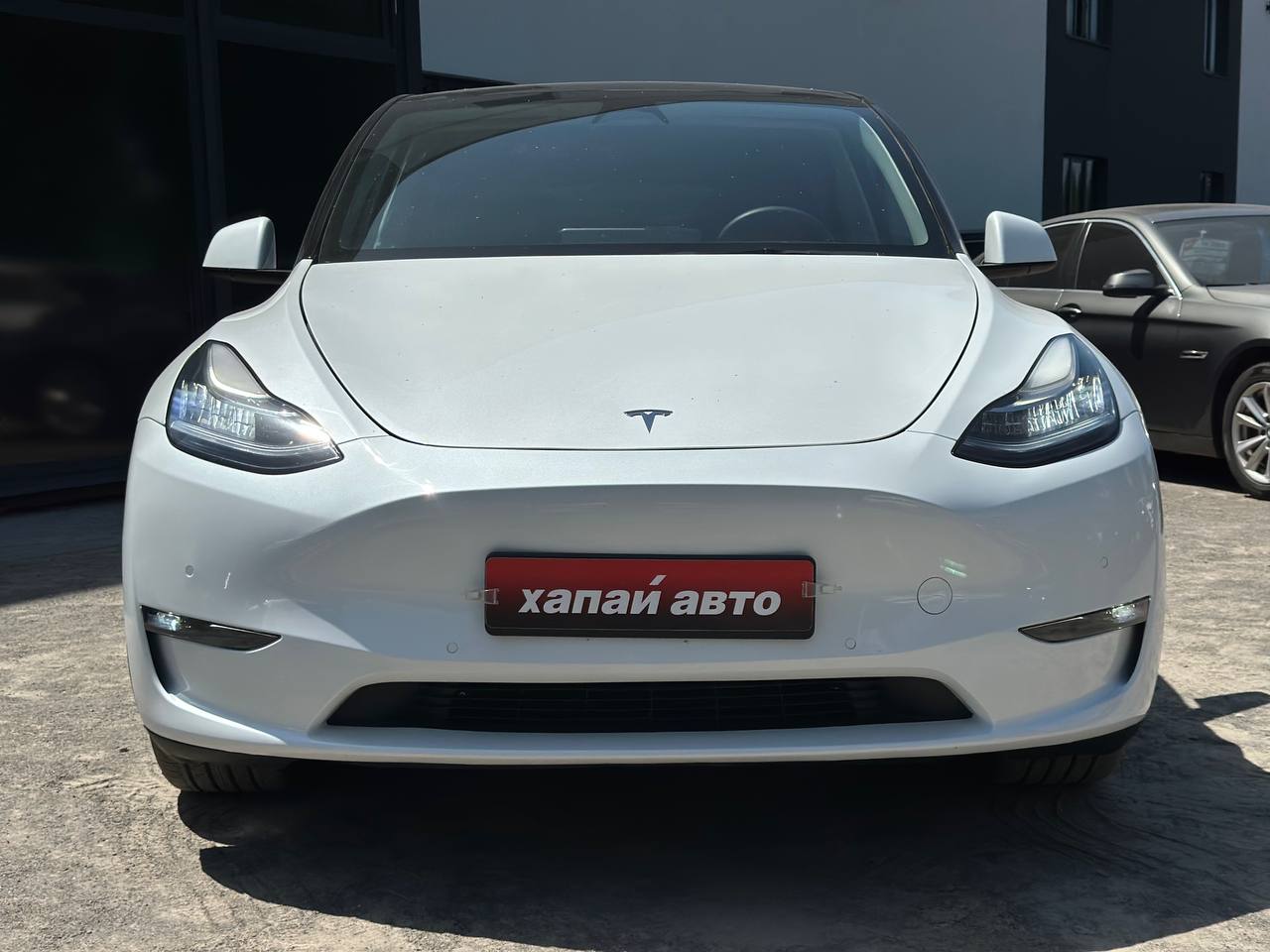 Tesla-0