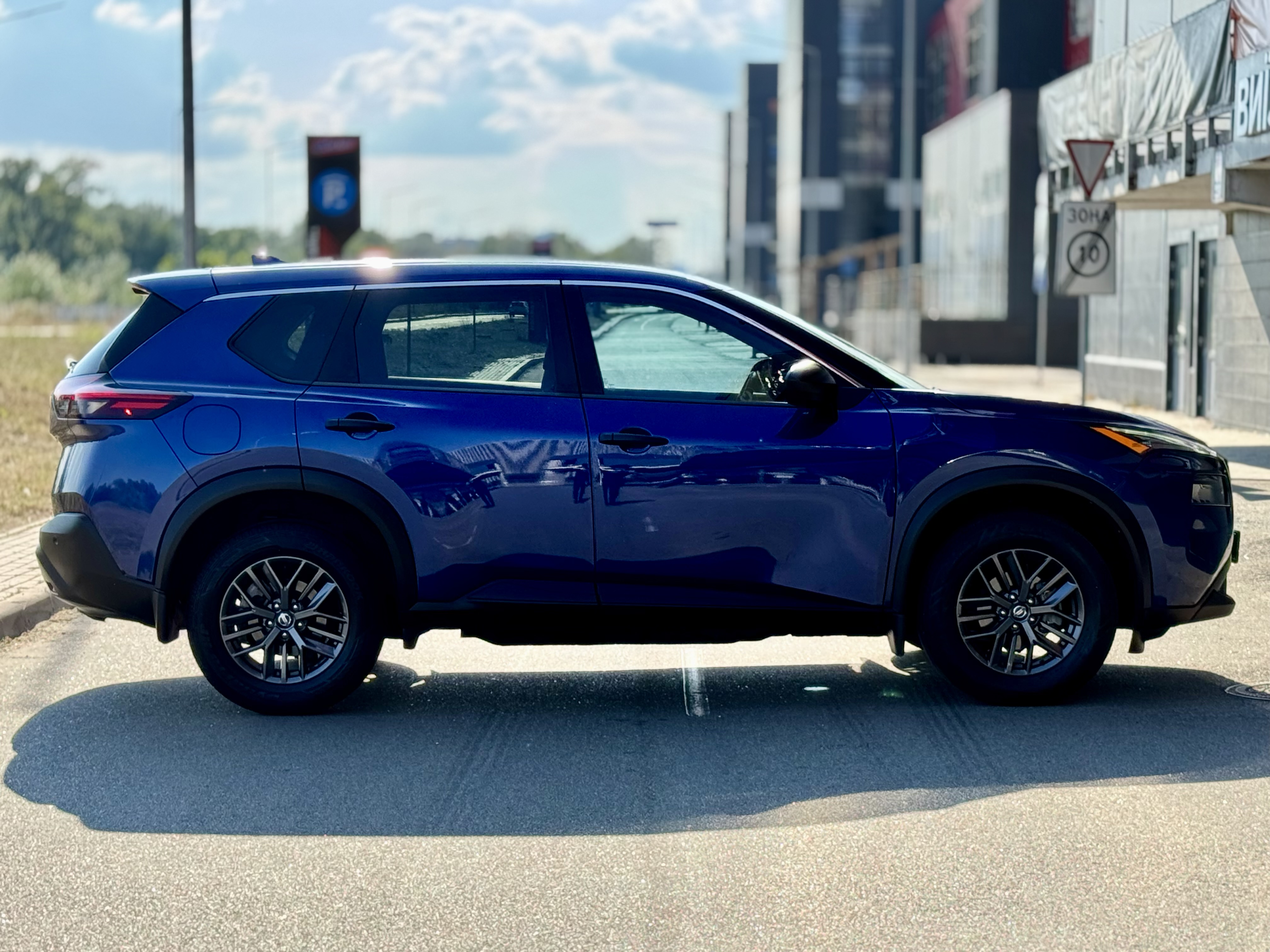 Nissan-8
