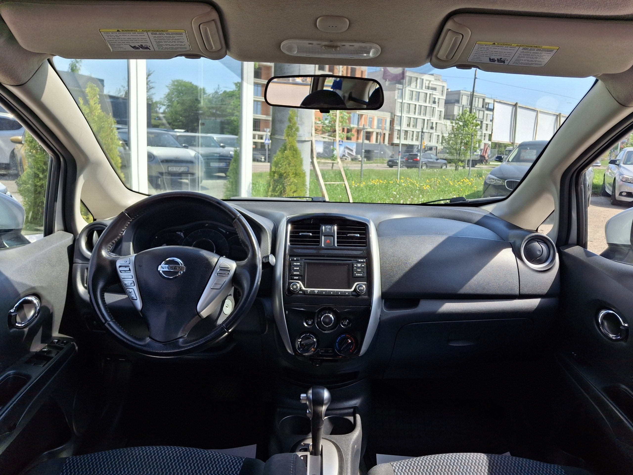 Nissan-0