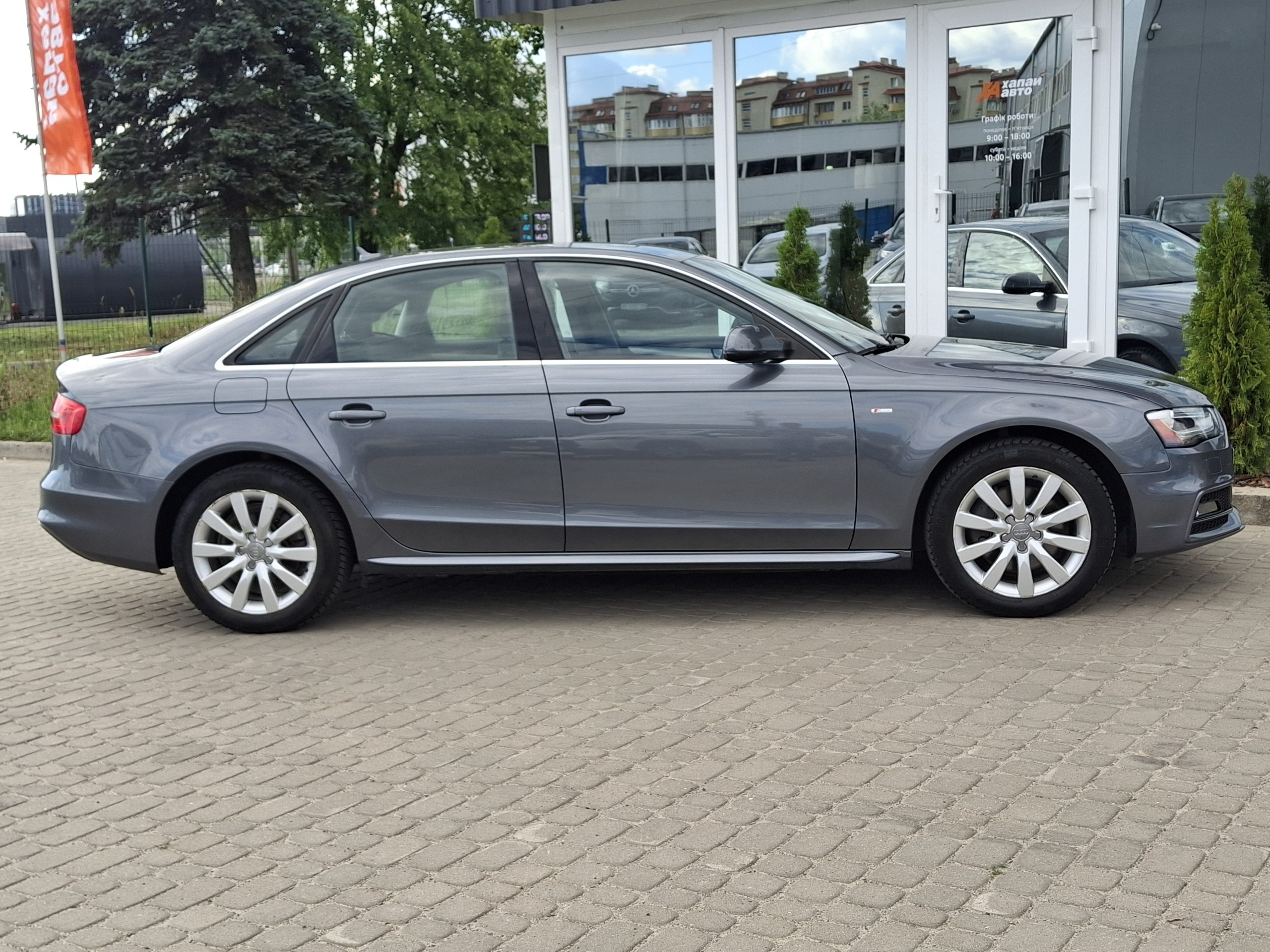 Audi-6
