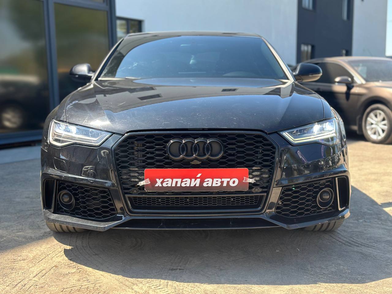 Audi-0