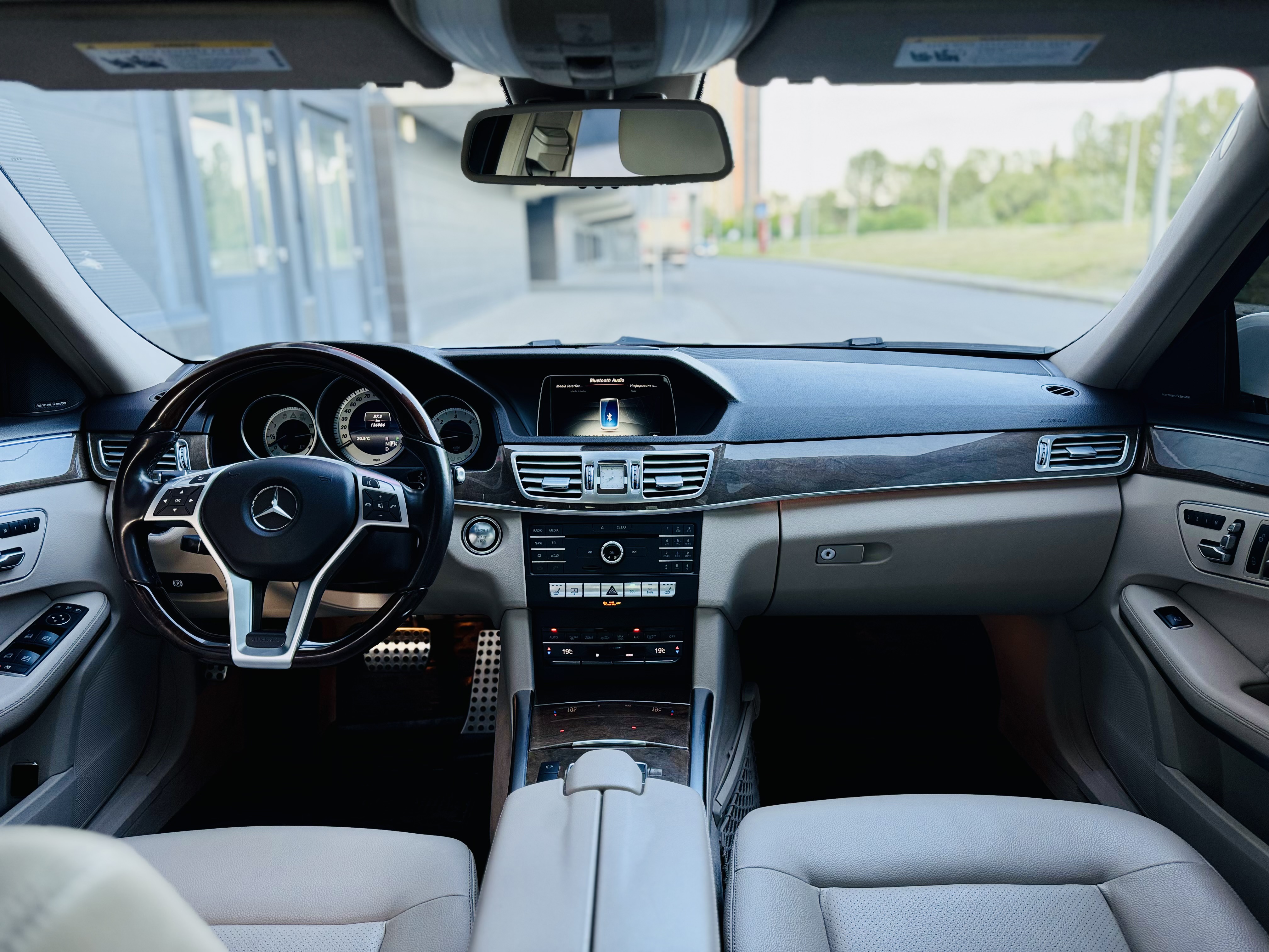 Mercedes-Benz-6