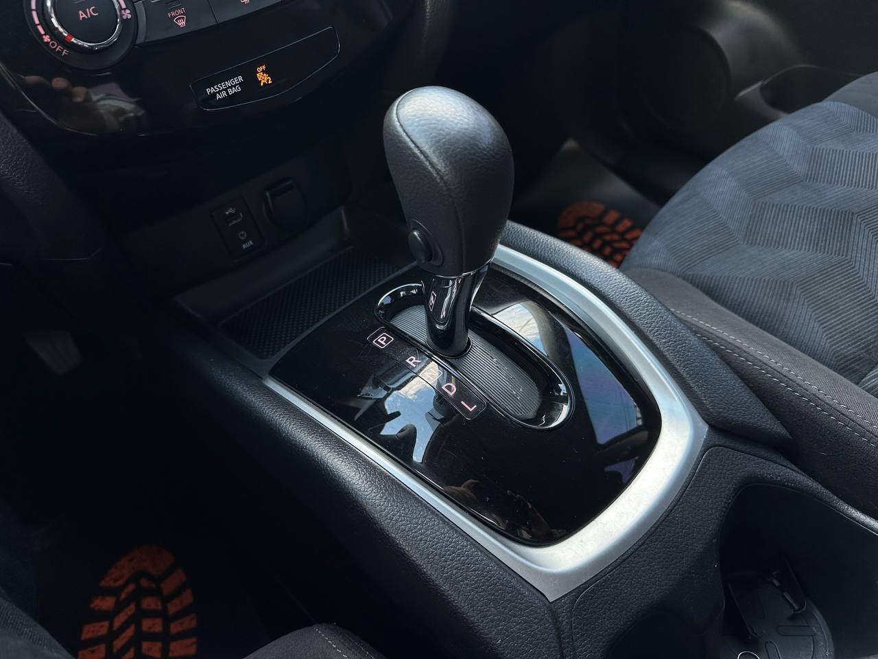 Nissan-2