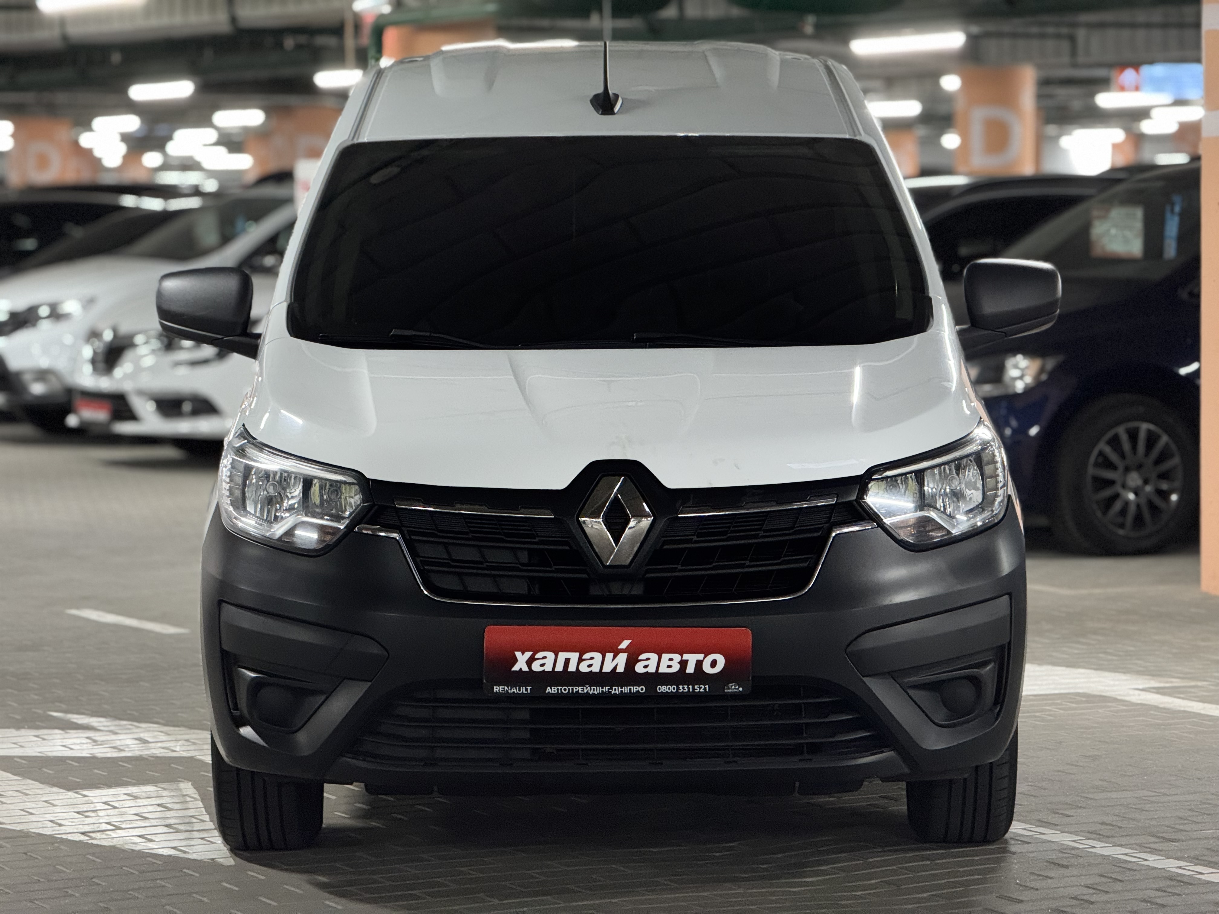 Renault-0