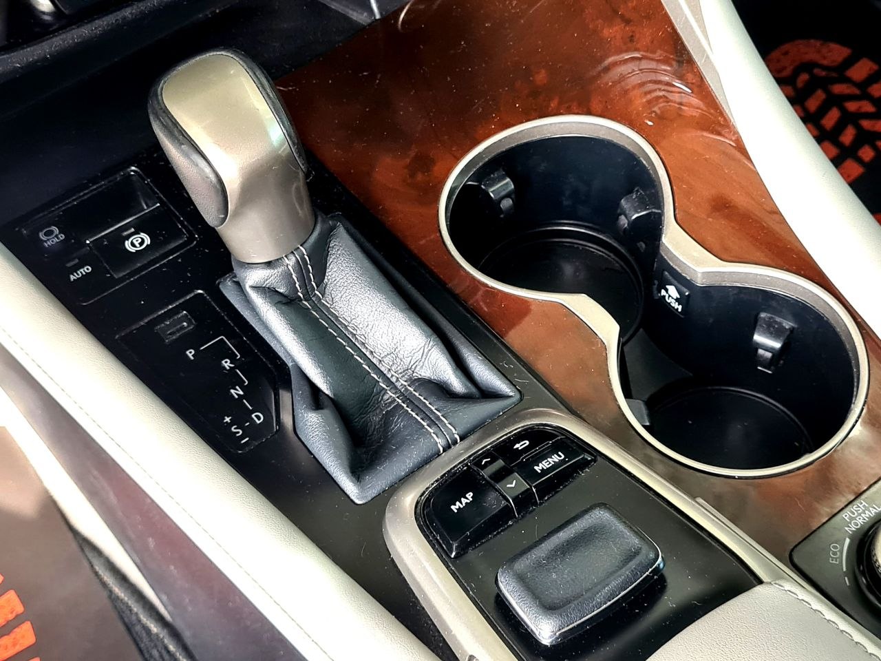 Lexus-4