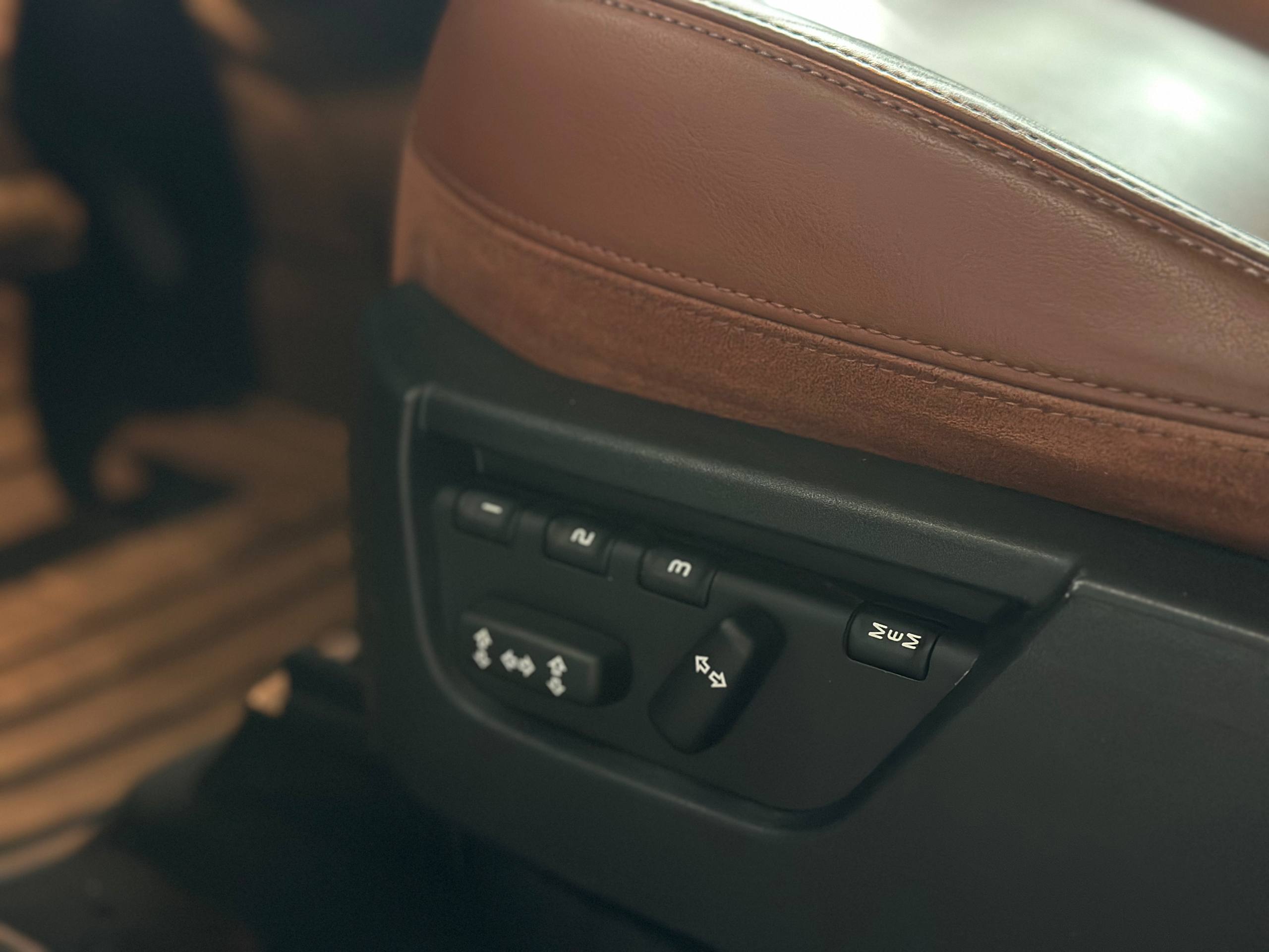 Land Rover-10