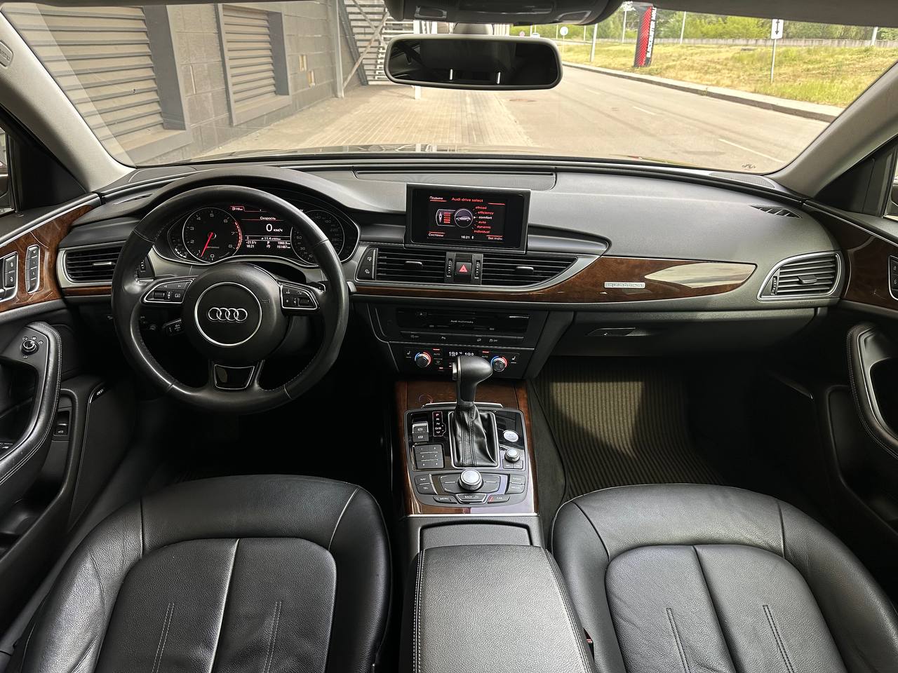 Audi-10
