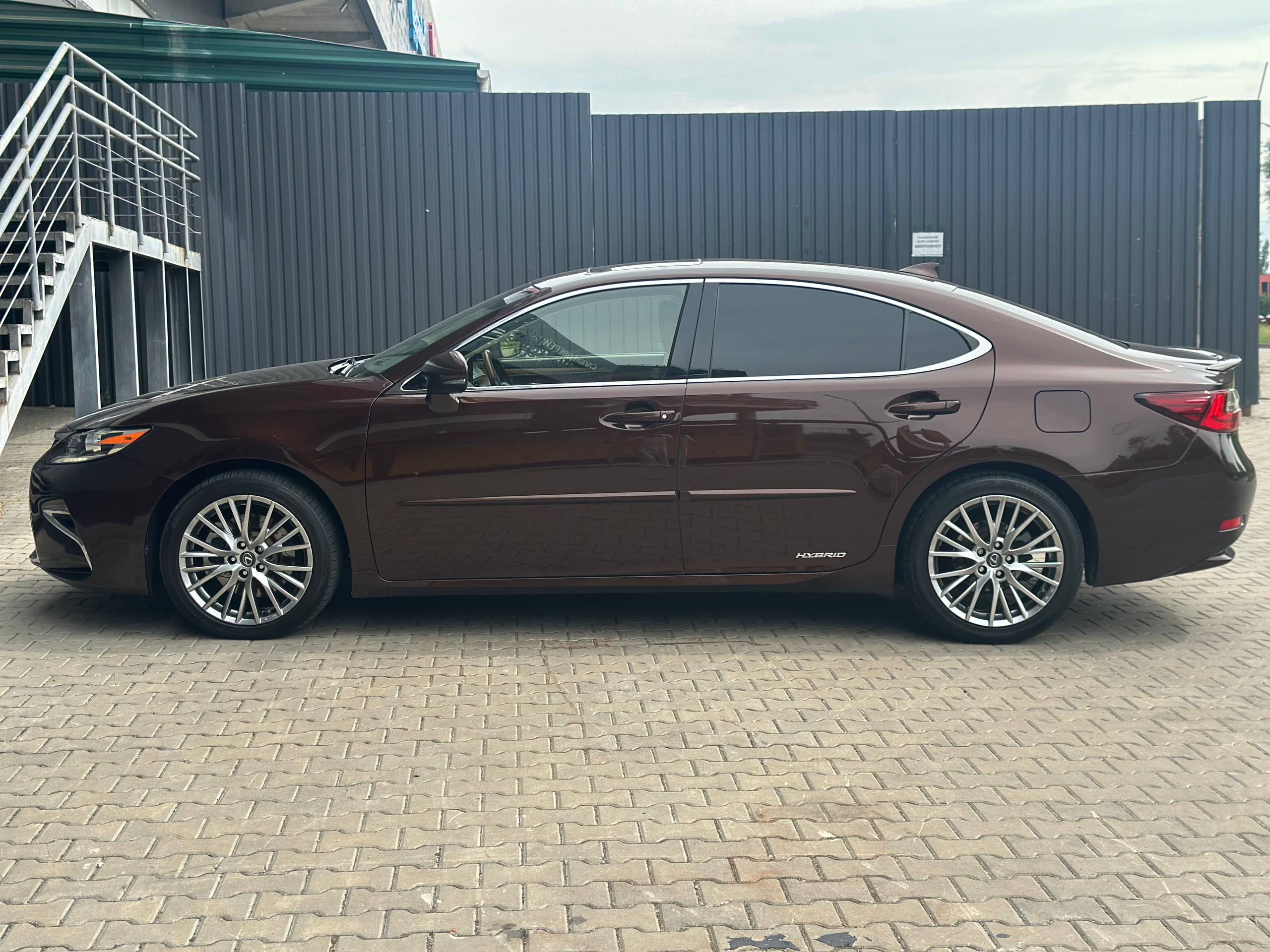 Lexus-14